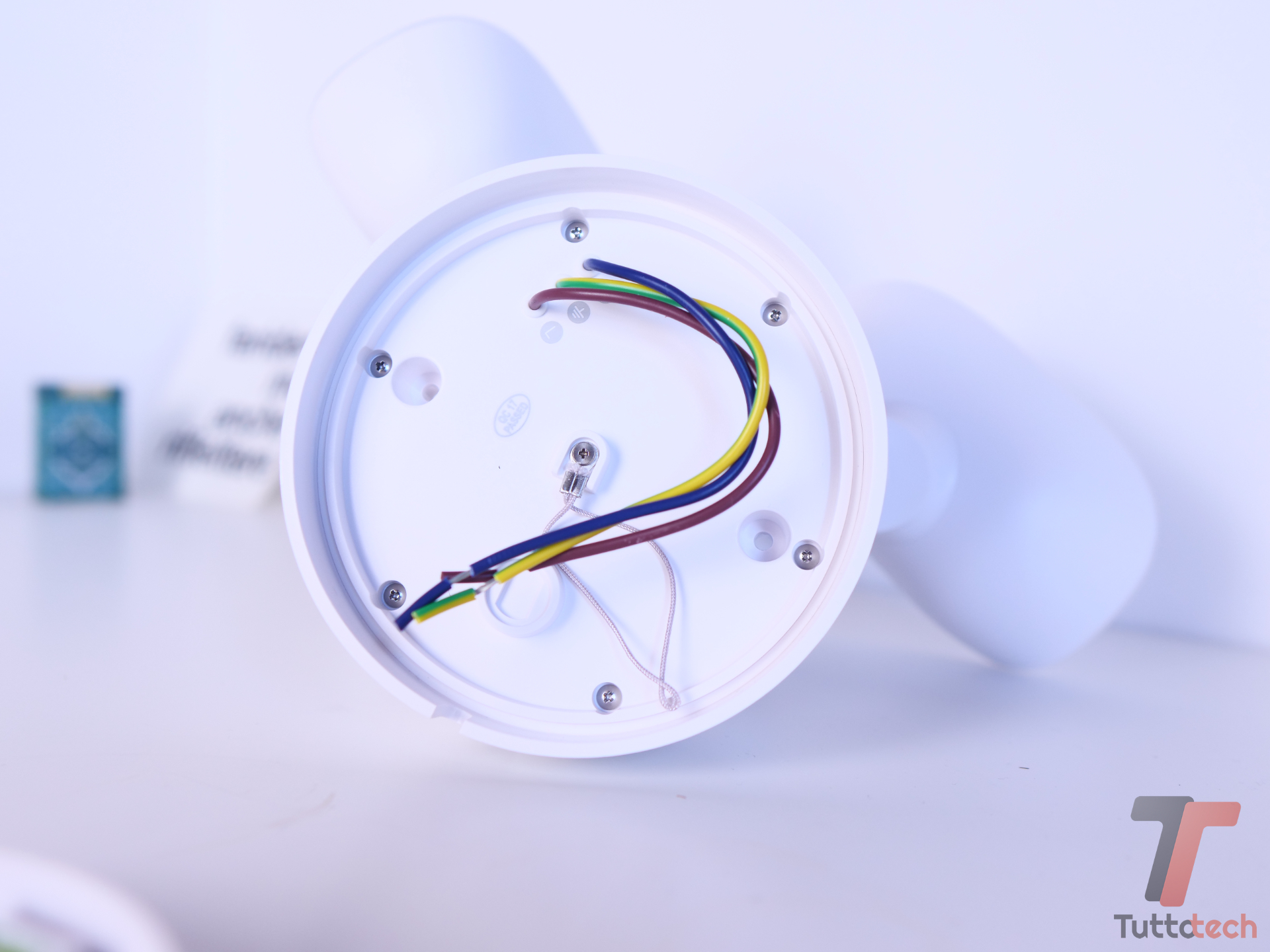 Recensione Reolink Elite Floodlight WiFi: telecamera di sicurezza a prova di Lupin 7