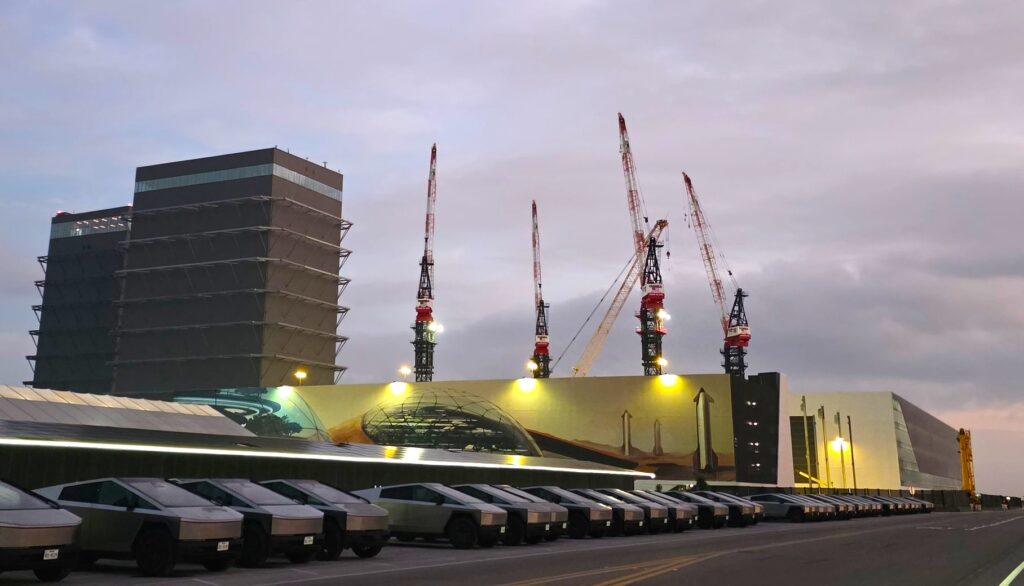 elon musk spacex gigabay