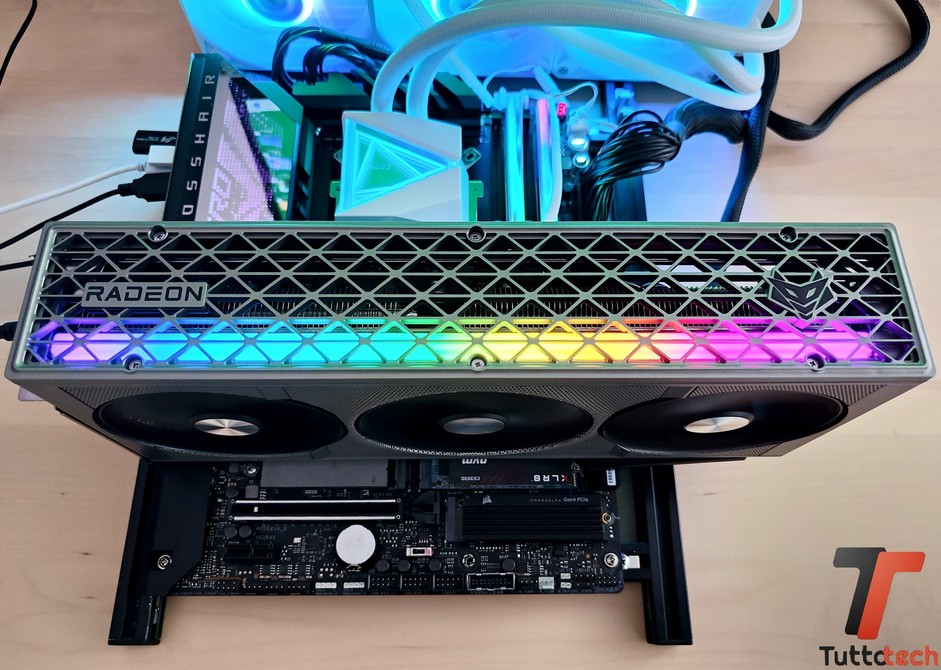 AMD Radeon RX 9070 XT vs NVIDIA GeForce RTX 5090