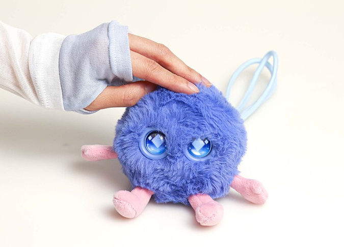 HUAWEI lancia Smart Hanhan, un peluche emotivo con IA 2