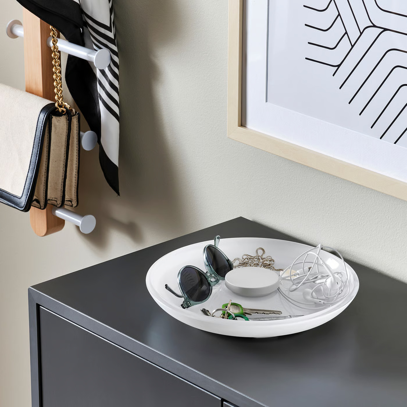 IKEA lancia Västmärke: tre nuovi caricabatterie wireless di design con certificazione Qi2 9