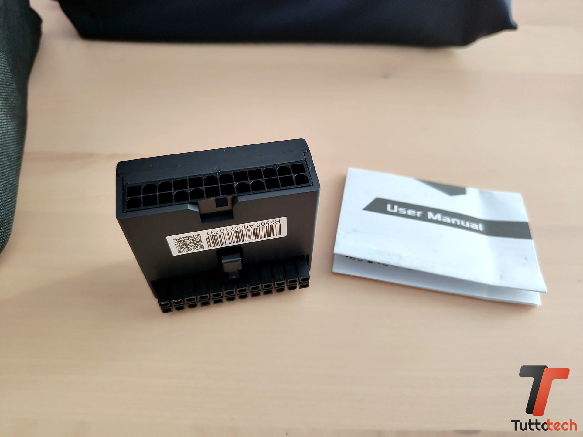 Recensione Seasonic PRIME TX-1600 Noctua Edition: un vero titano, può alimentare due RTX 5090 18