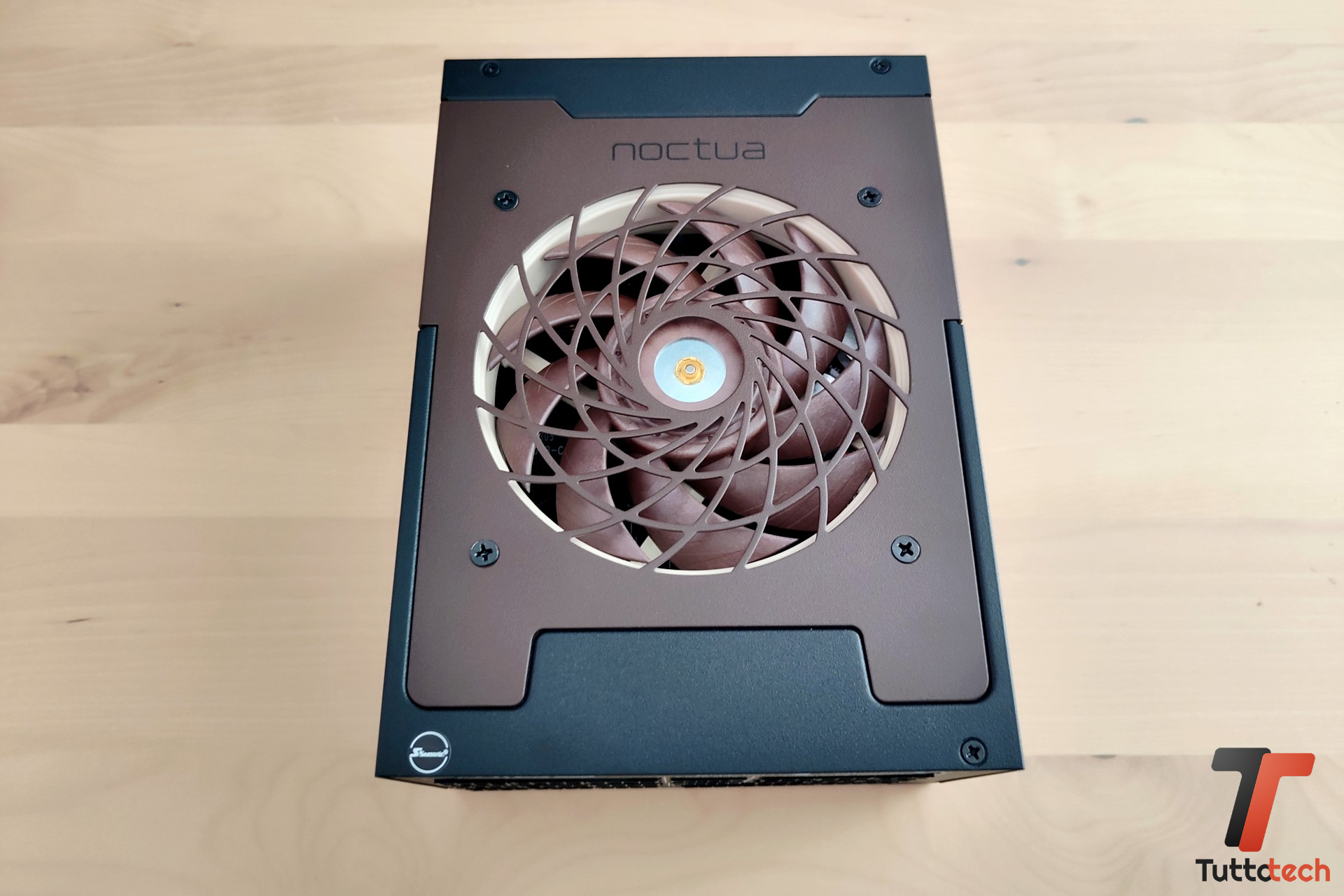 Seasonic PRIME TX-1600 Noctua Edition-tt-24