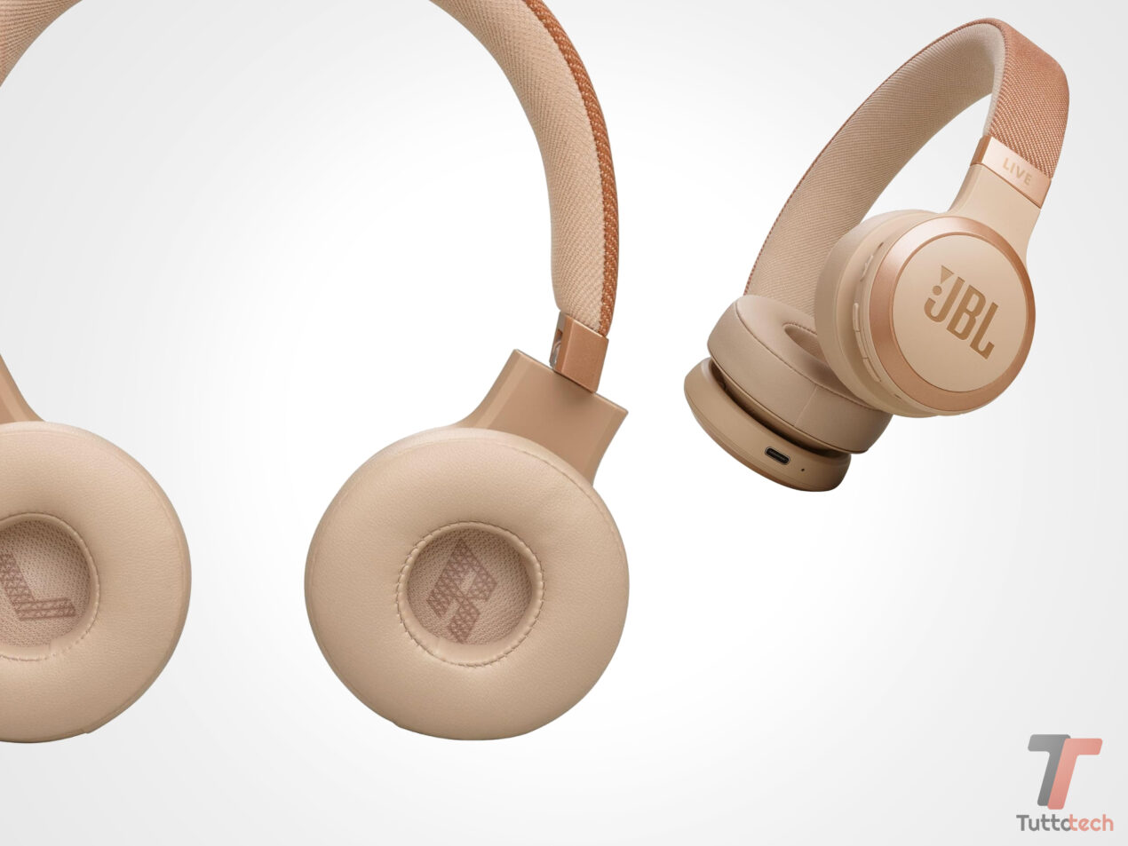 Queste cuffie JBL sono in super offerta e diventano un'ottima idea regalo per Natale a meno di 80€