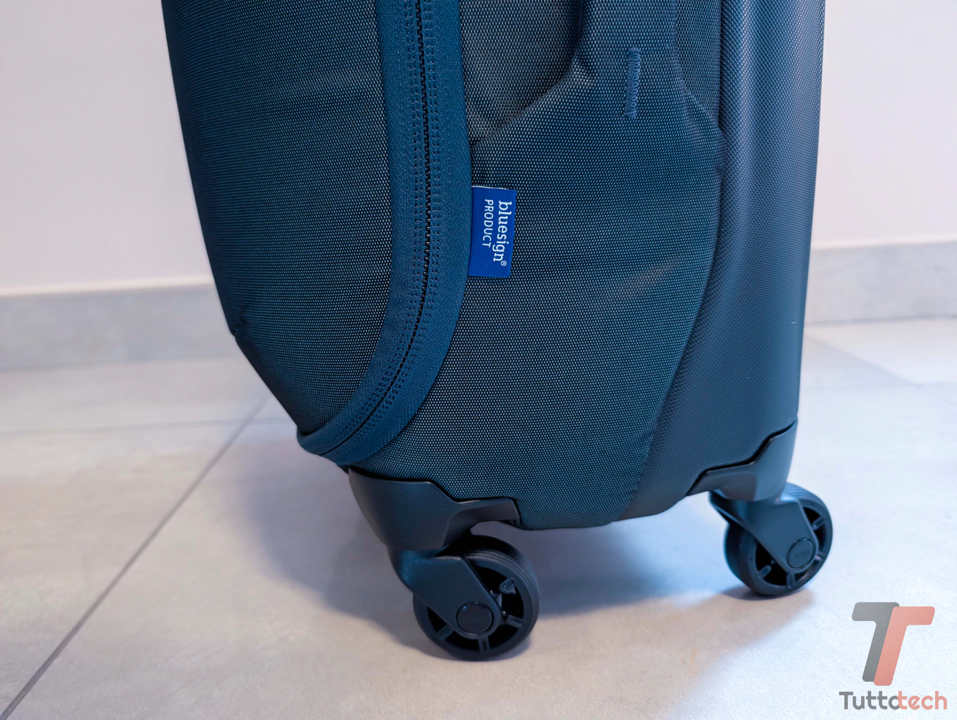 Thule Subterra 2 trolley