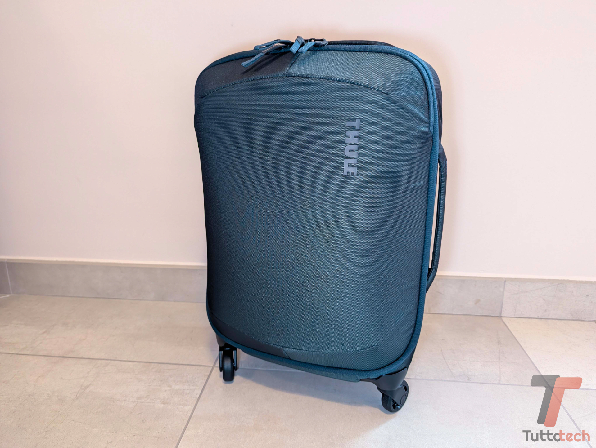 Thule Subterra 2 trolley