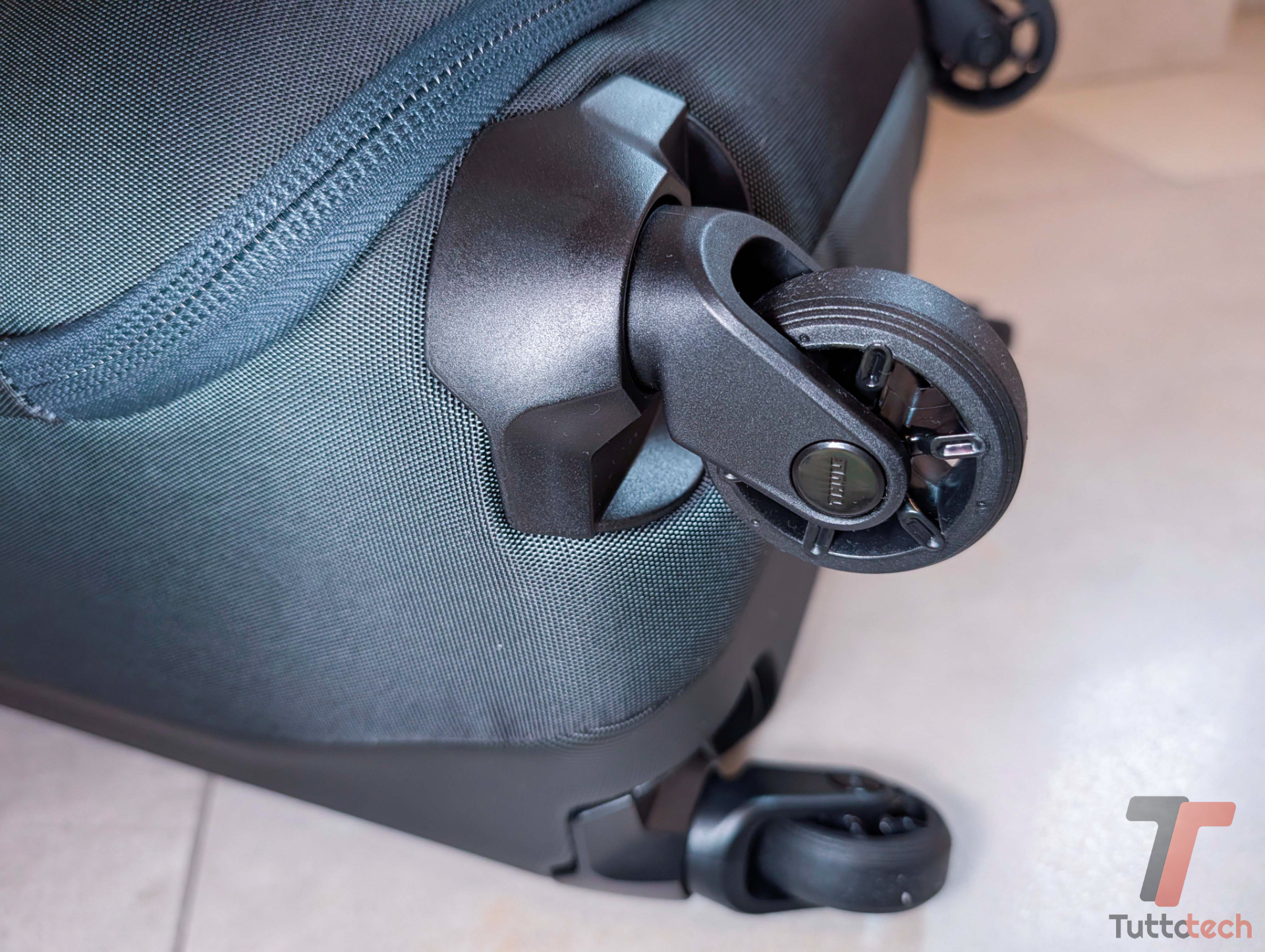 Thule Subterra 2 trolley