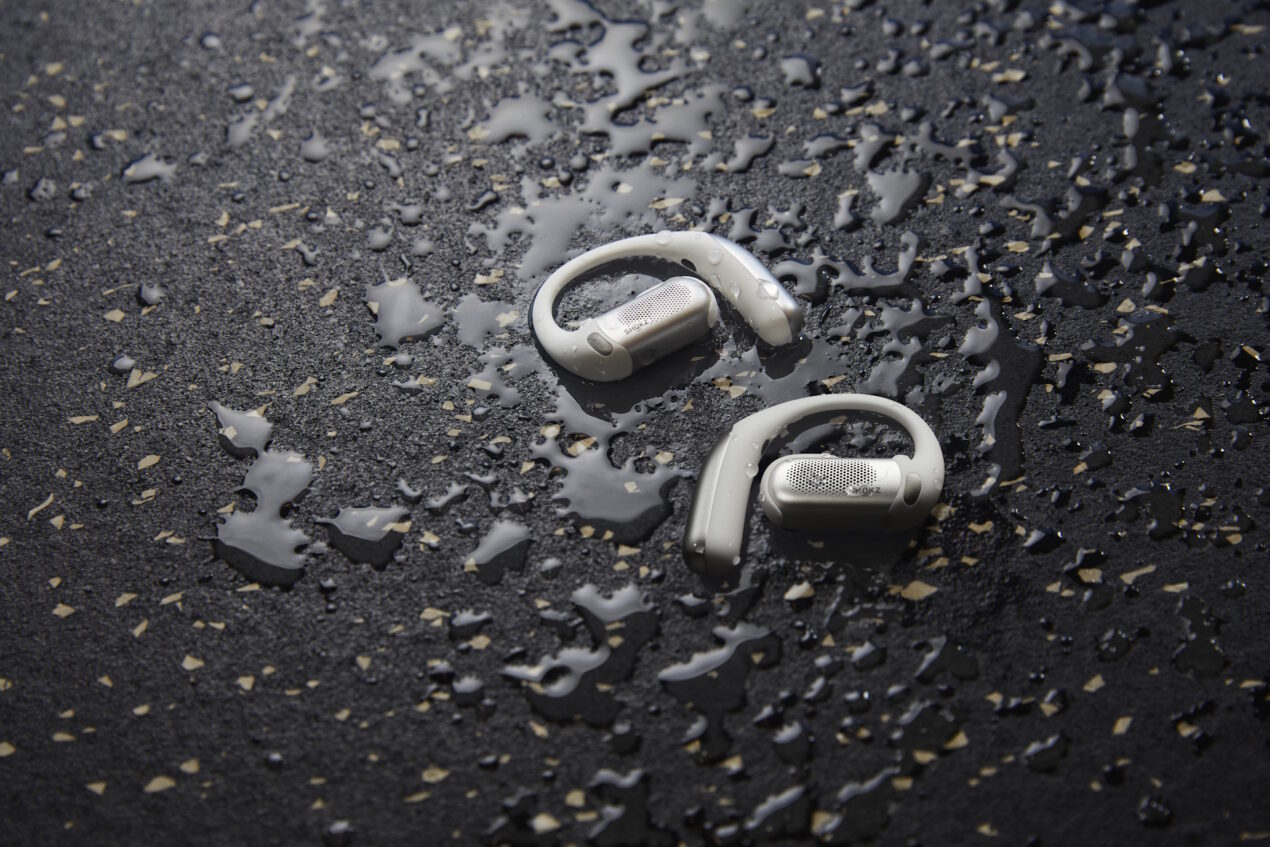 Shokz presenta le rivoluzionarie OpenFit Pro, cuffie wireless open-ear con riduzione del rumore