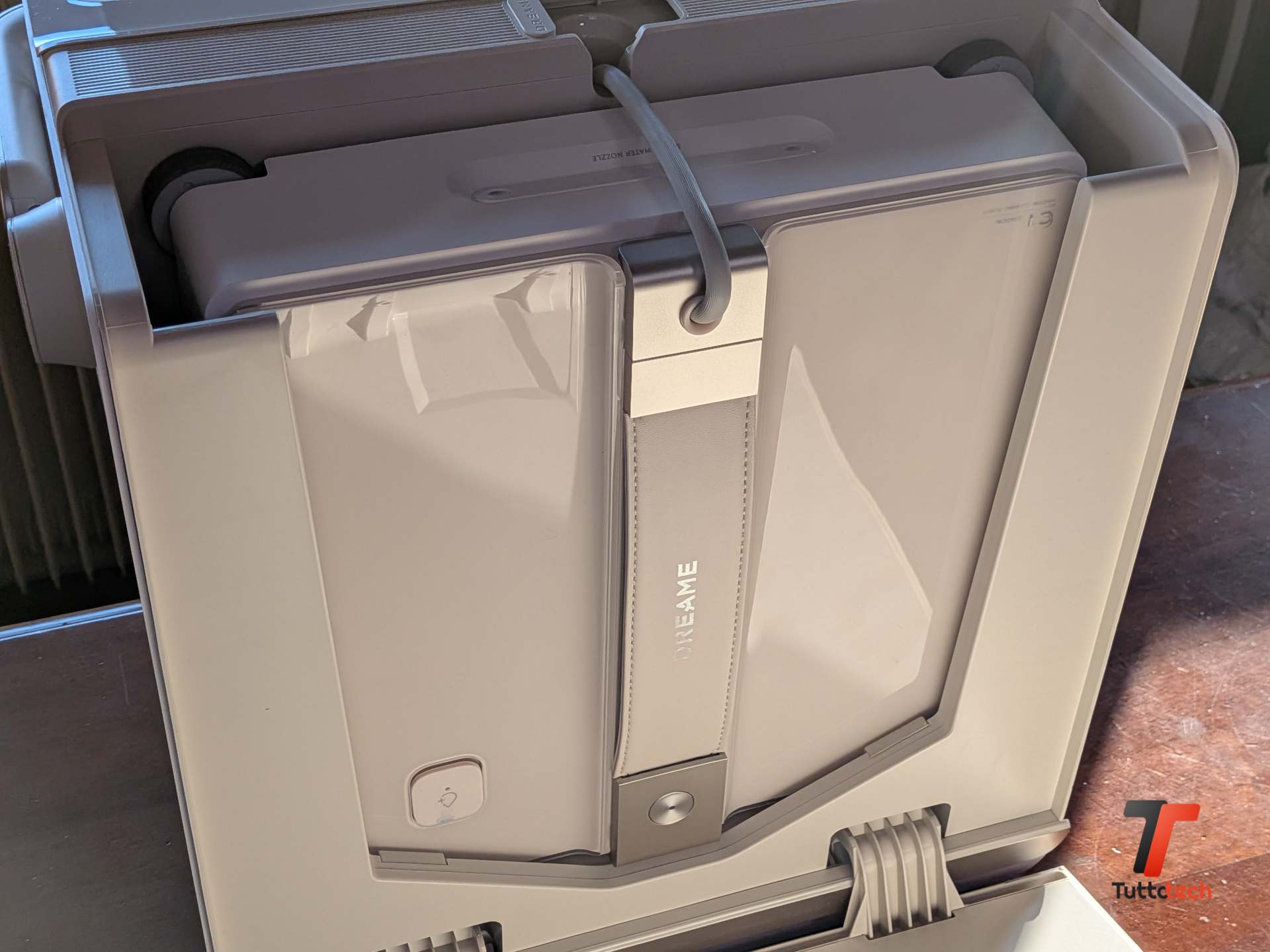 Recensione Dreame C1 Station, vetri splendenti senza fatica 12