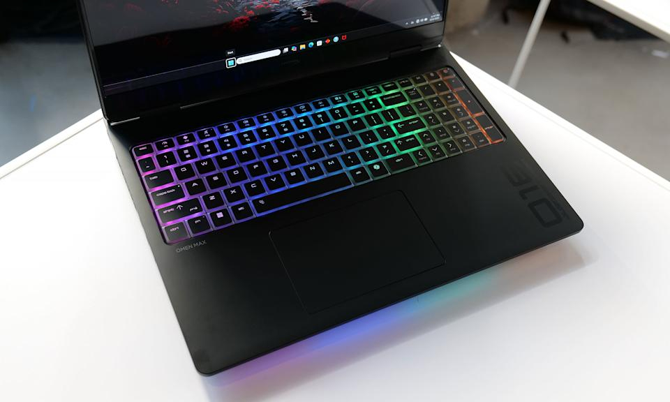 HP HyperX Omen Max