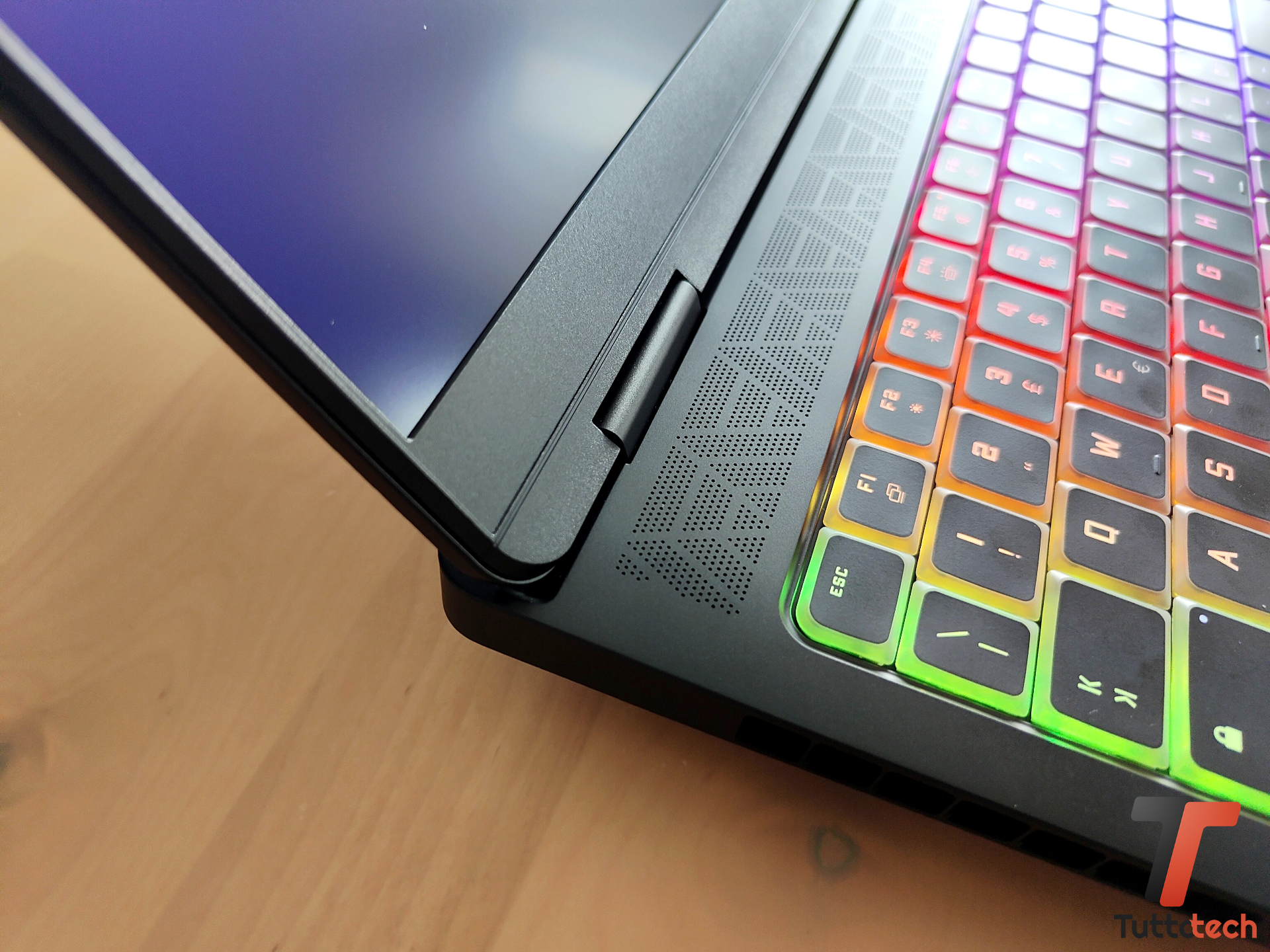 HP Omen 16 MAX-tt-21