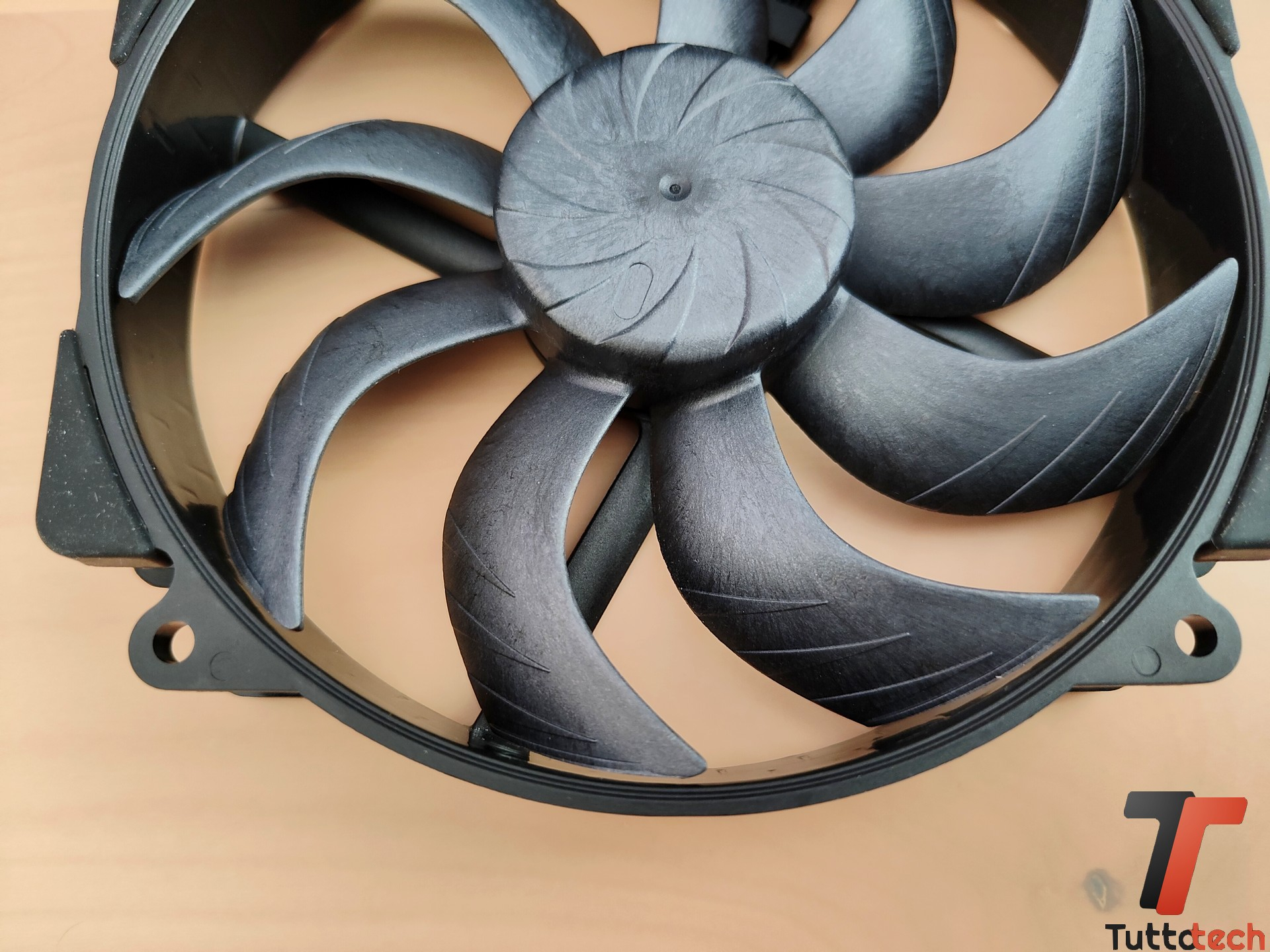 Noctua NF-A14x25 G2 chromax.black-tt-10