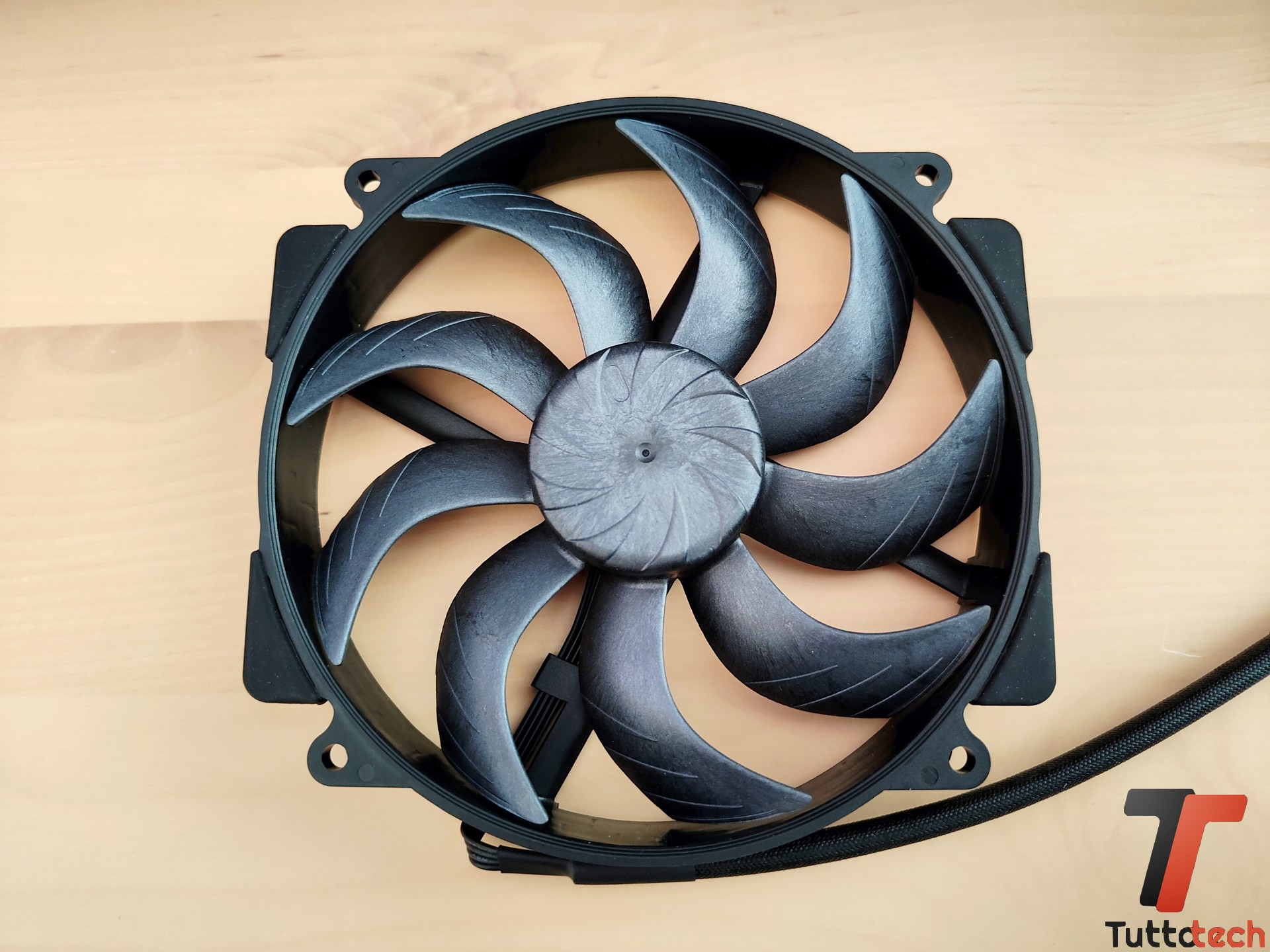 Noctua NF-A14x25 G2 chromax.black-tt-4