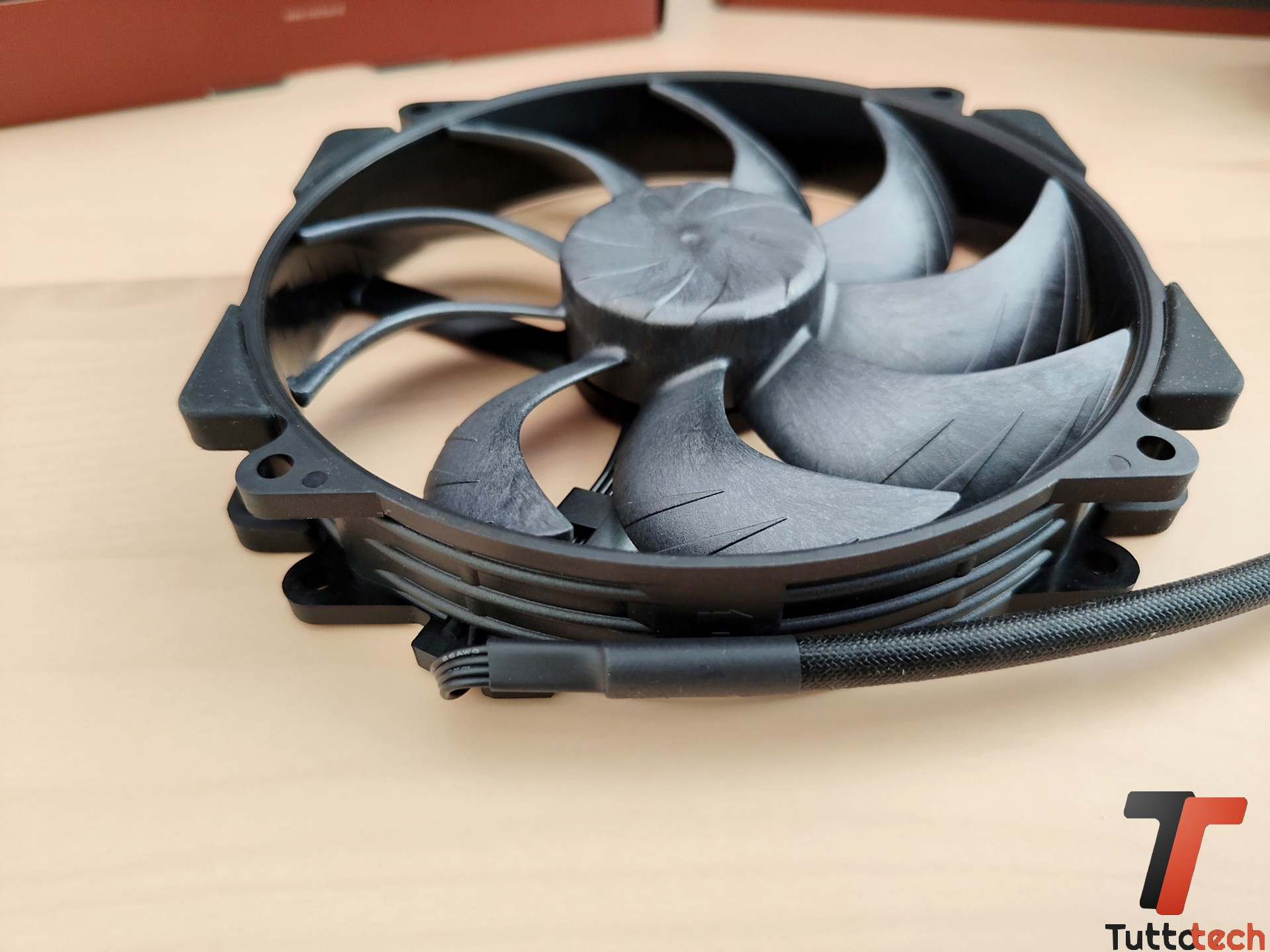 Noctua NF-A14x25 G2 chromax.black-tt-6