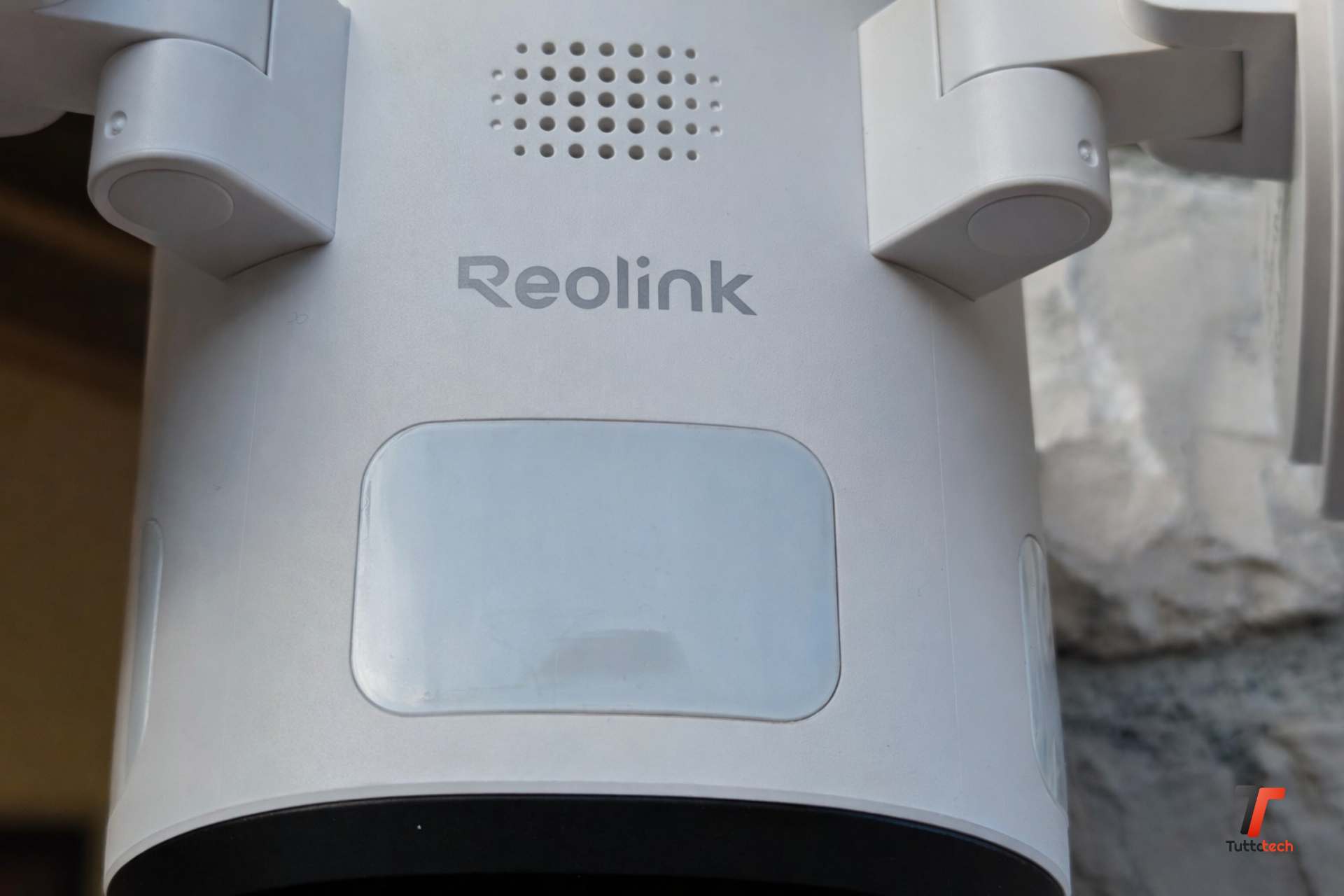 Recensione Reolink TrackFlex Floodlight WiFi, la telecamera che vede oltre i suoi obiettivi 5