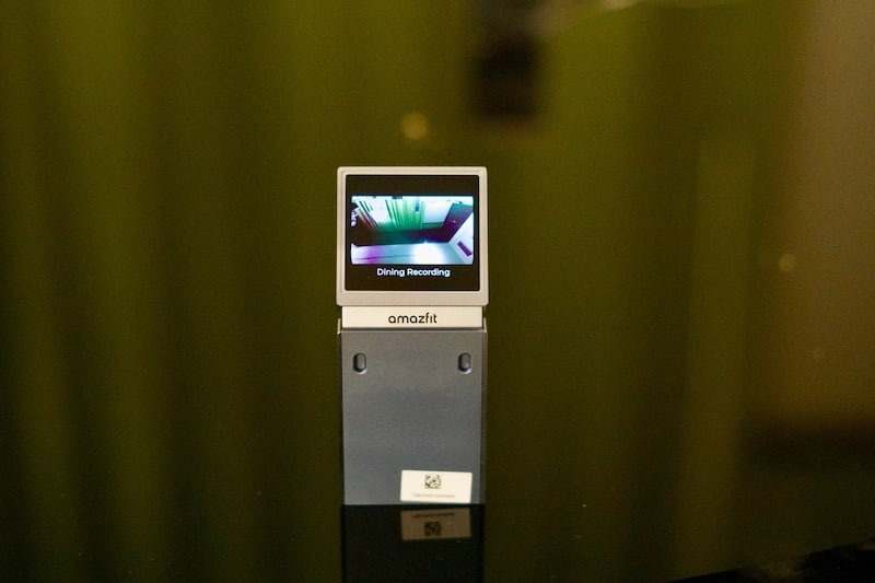 Amazfit presenta due concept al CES 2026: Helio Glasses e V1TAL Food Camera 5