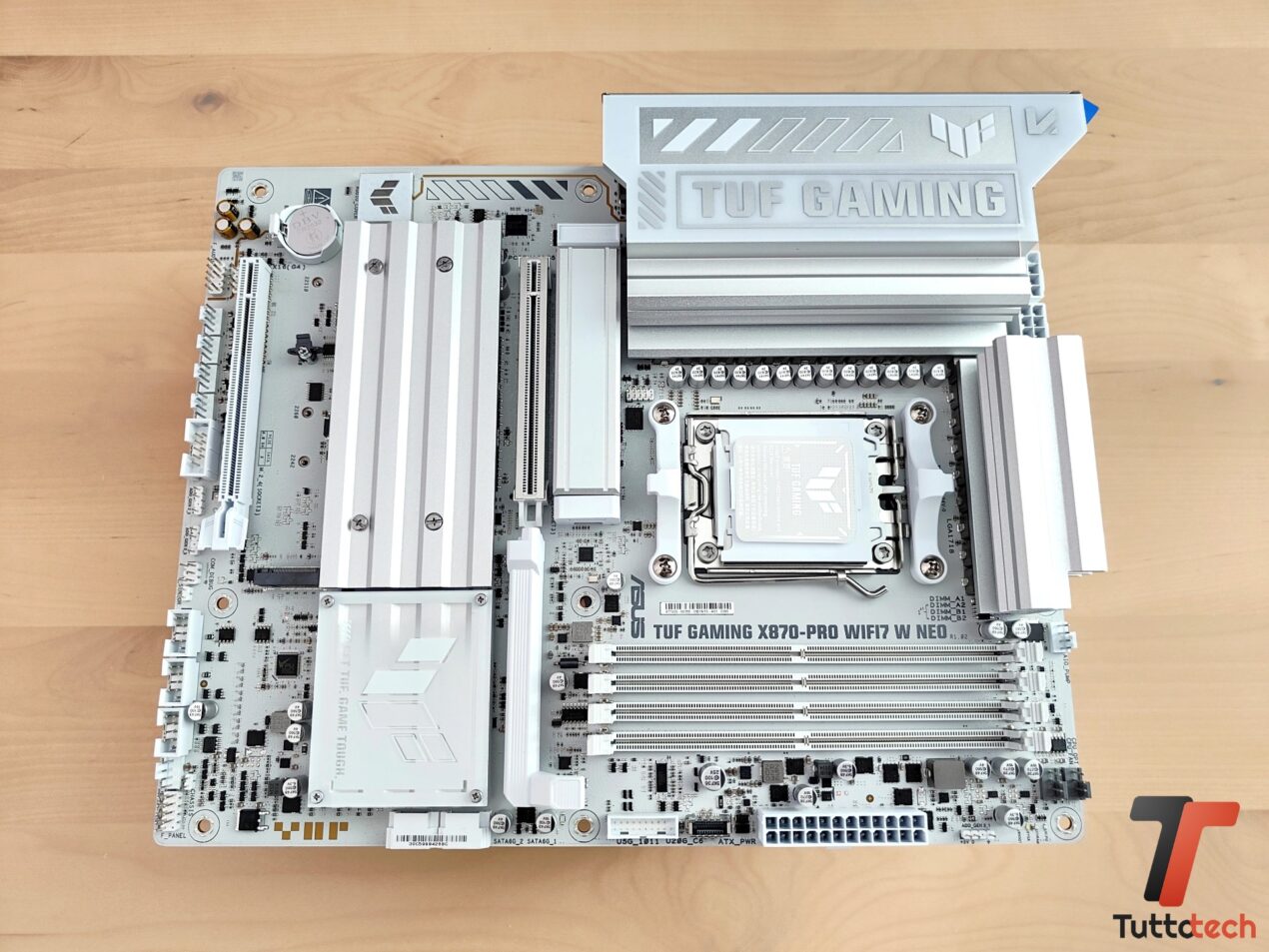Recensione ASUS TUF Gaming X870-Pro WiFi7 W NEO: bella e completa per le build AMD AM5