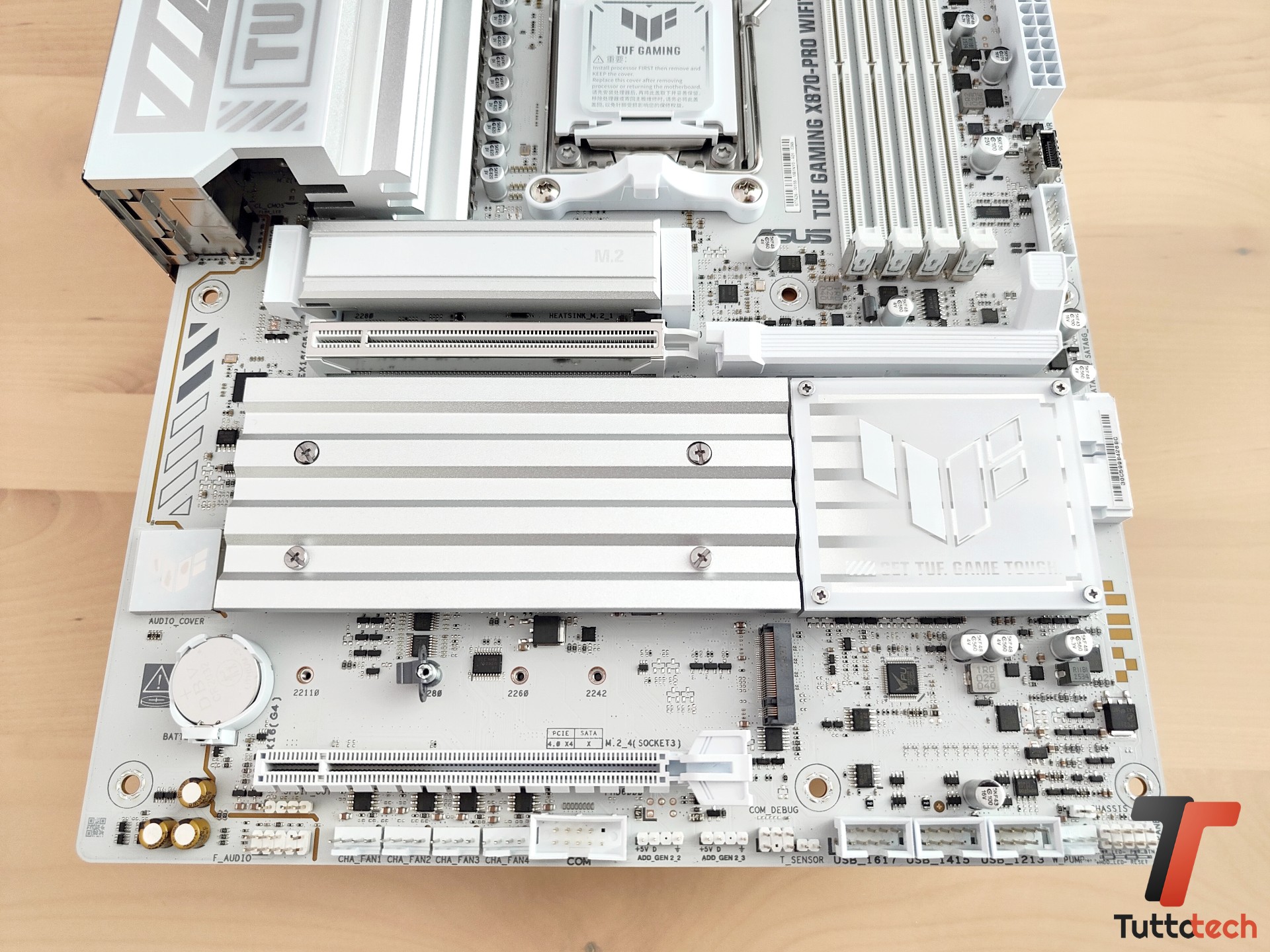 ASUS TUF Gaming X870-Pro WiFi7 W NEO-tt-8