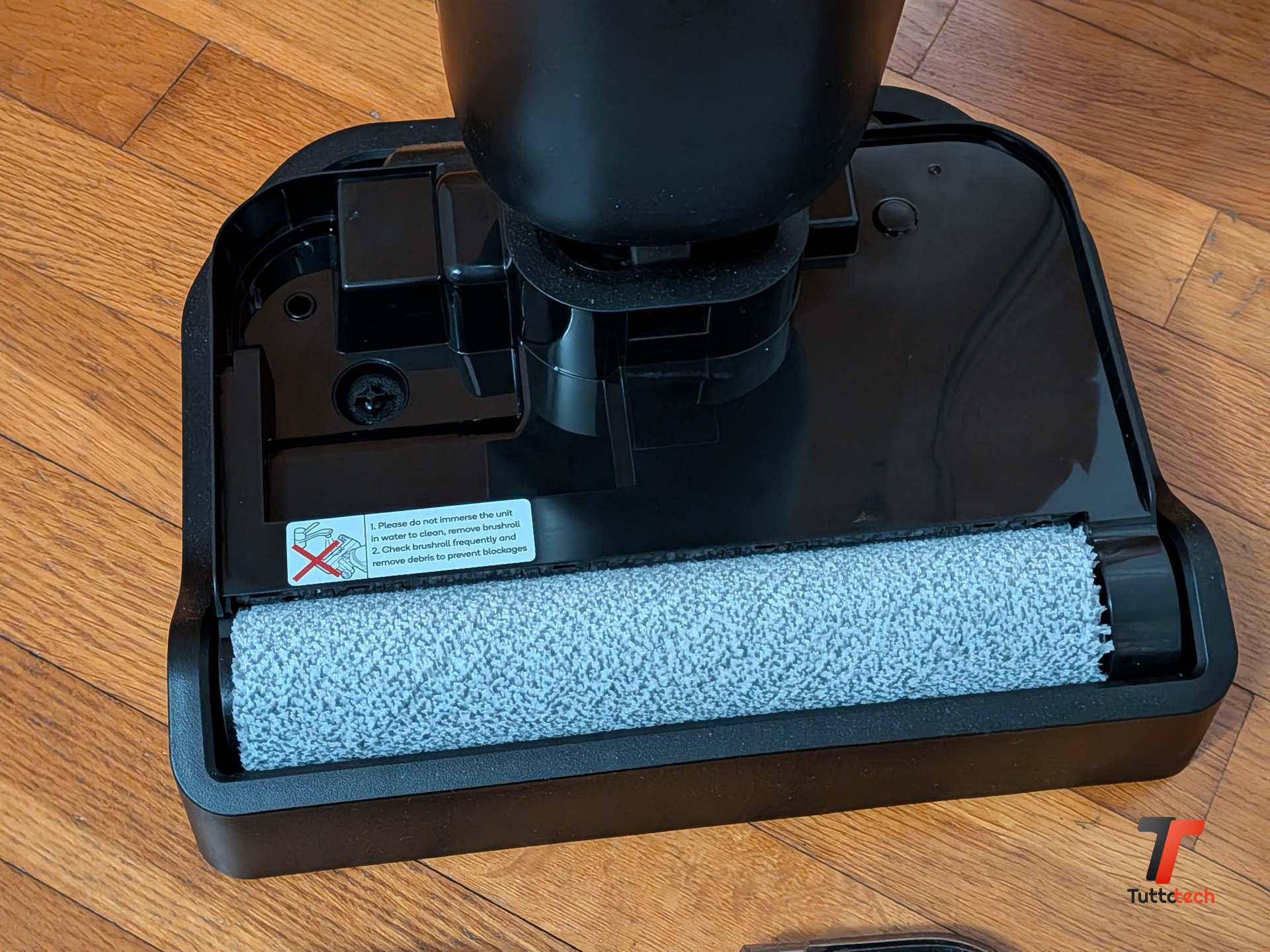 Recensione Eureka FloorShine 460, potenza da top di gamma a un prezzo entry-level 5
