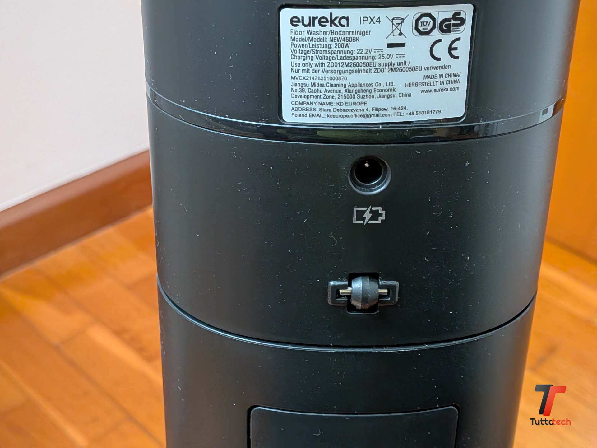 Recensione Eureka FloorShine 460, potenza da top di gamma a un prezzo entry-level 6