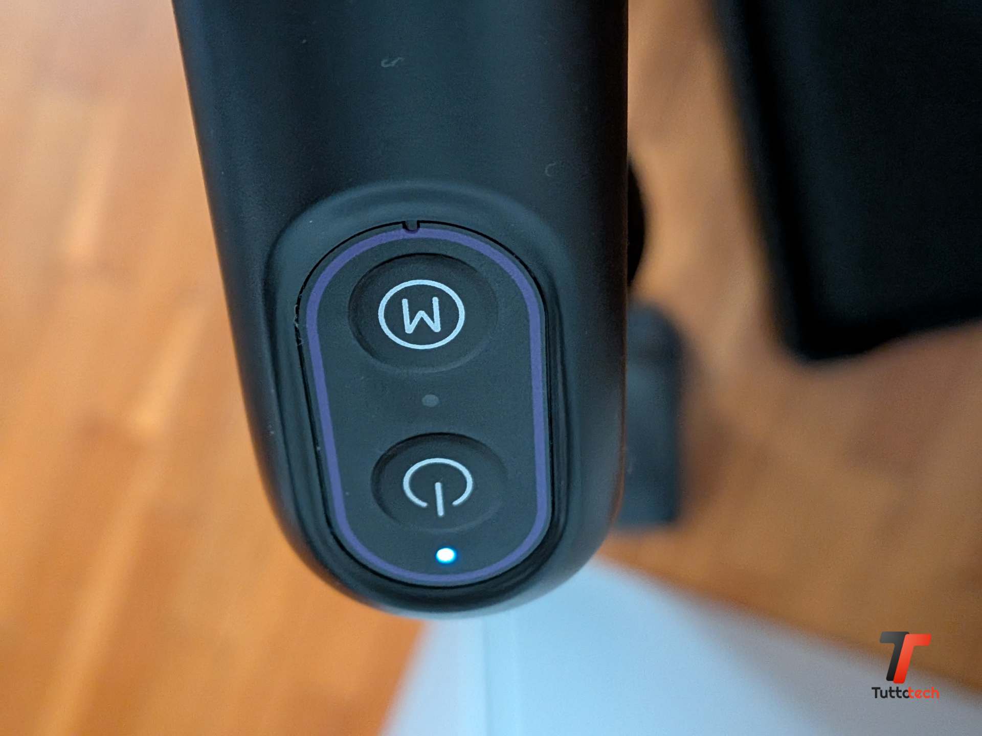 Recensione Eureka FloorShine 460, potenza da top di gamma a un prezzo entry-level 10