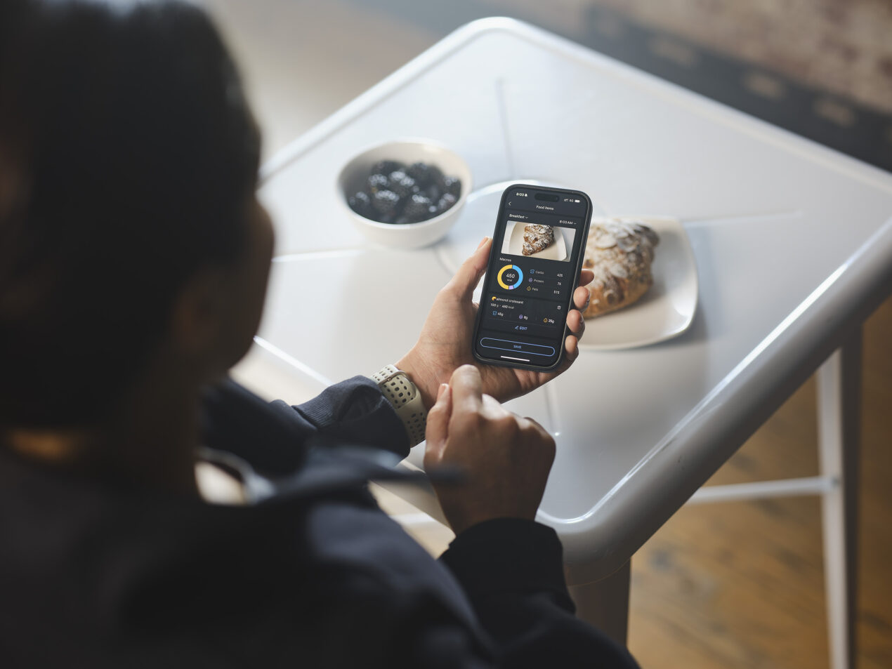 Amazfit svela V1TAL, una vera e propria Food Camera IA per la nutrizione