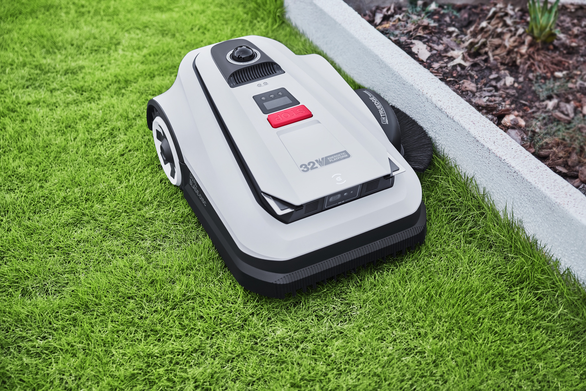 ECOVACS vuole stupire e annuncia i nuovi robot 2026 per la cura di casa e giardino 9
