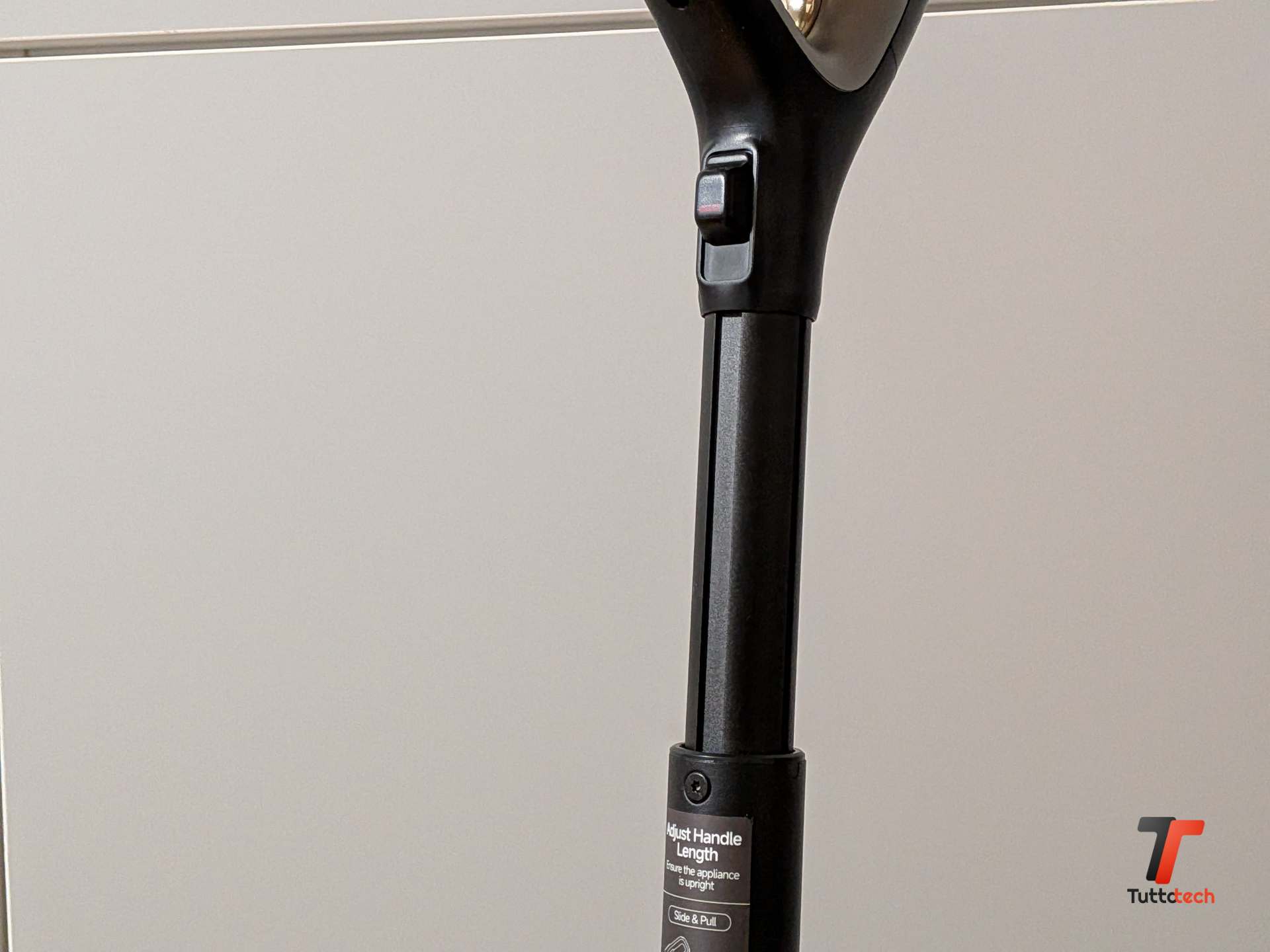 Recensione MOVA M50 Ultra, quel manico pieghevole che cambia tutto 14