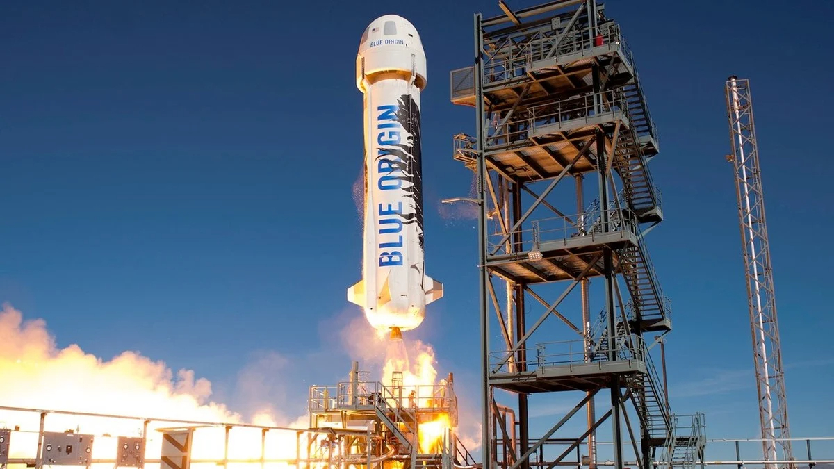 Blue Origin ferma New Shepard per 2 anni e Roscosmos slitta Amur al 2030