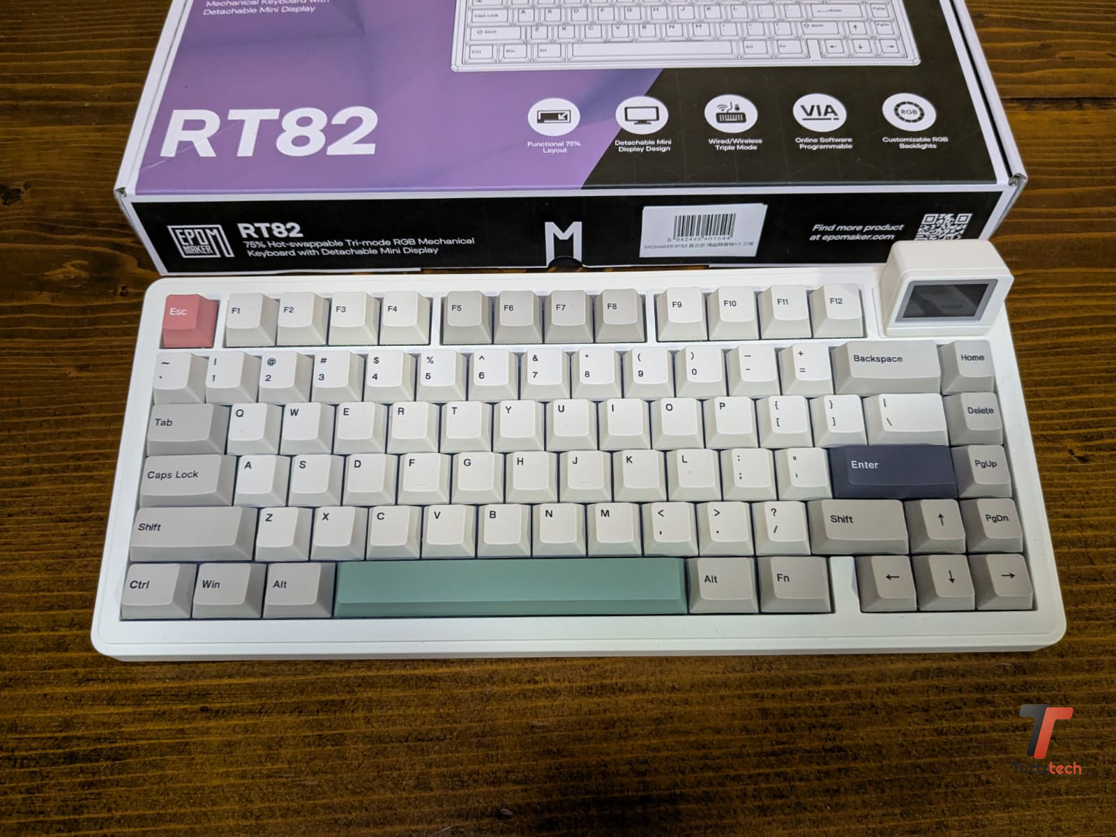 Recensione EPOMAKER RT82: stile retro, schermo LCD e tanta personalizzazione 8