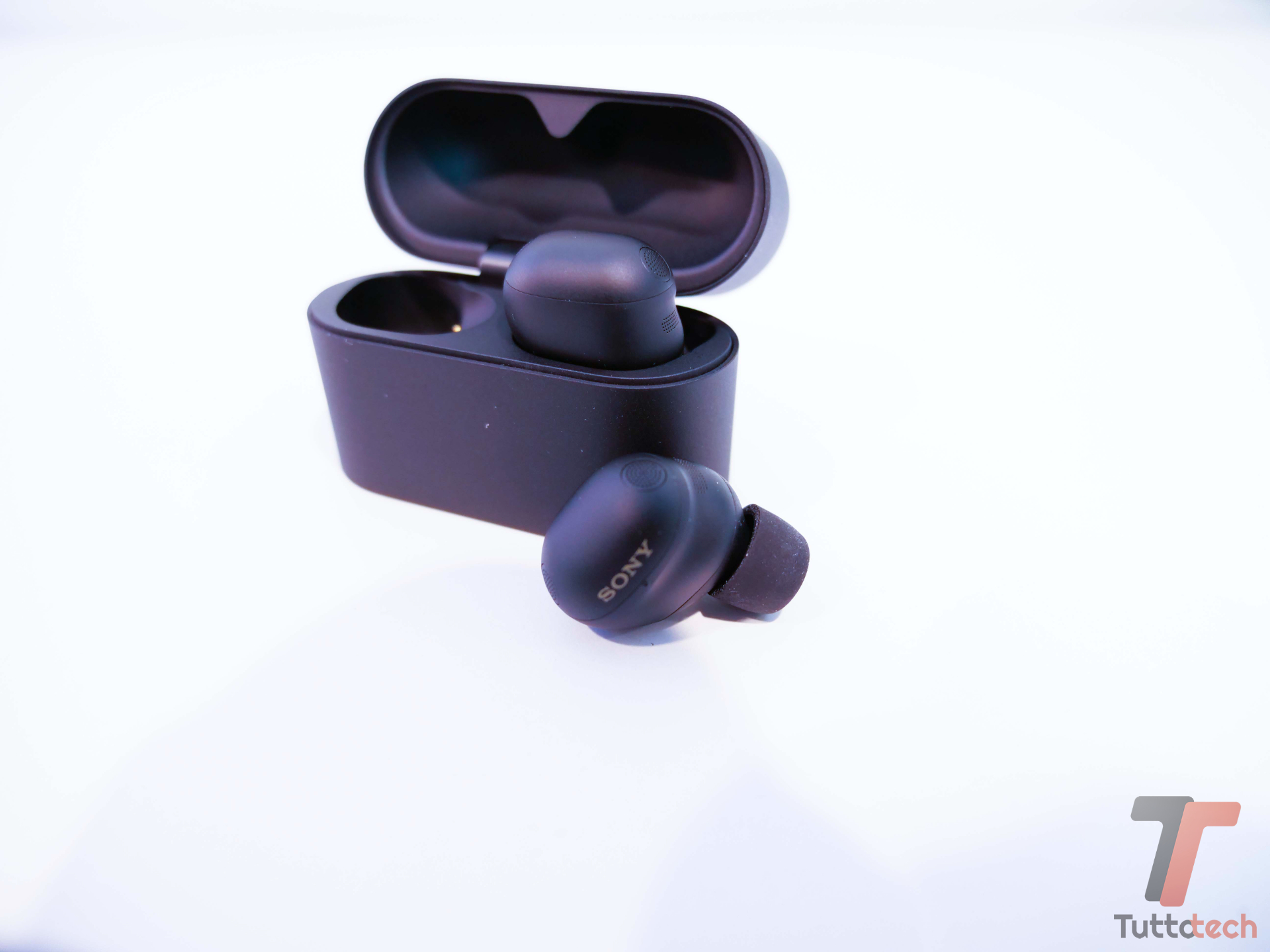 Recensione Sony WF-1000XM6: l'eccellenza si affina, ma il prezzo è ancora un po' alto 7