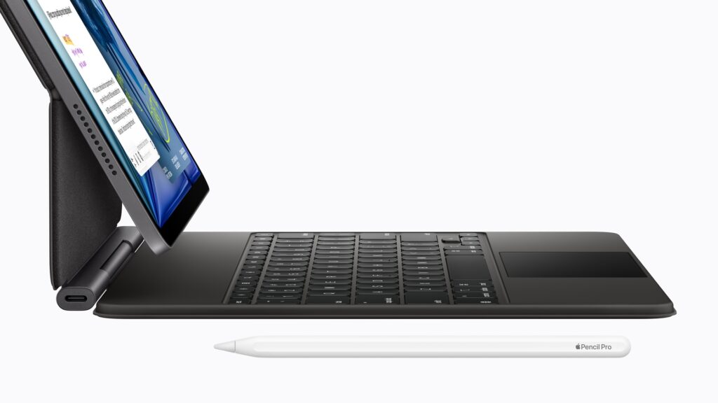 Apple Magic Keyboard ed Apple Pencil Pro per iPad Air M4
