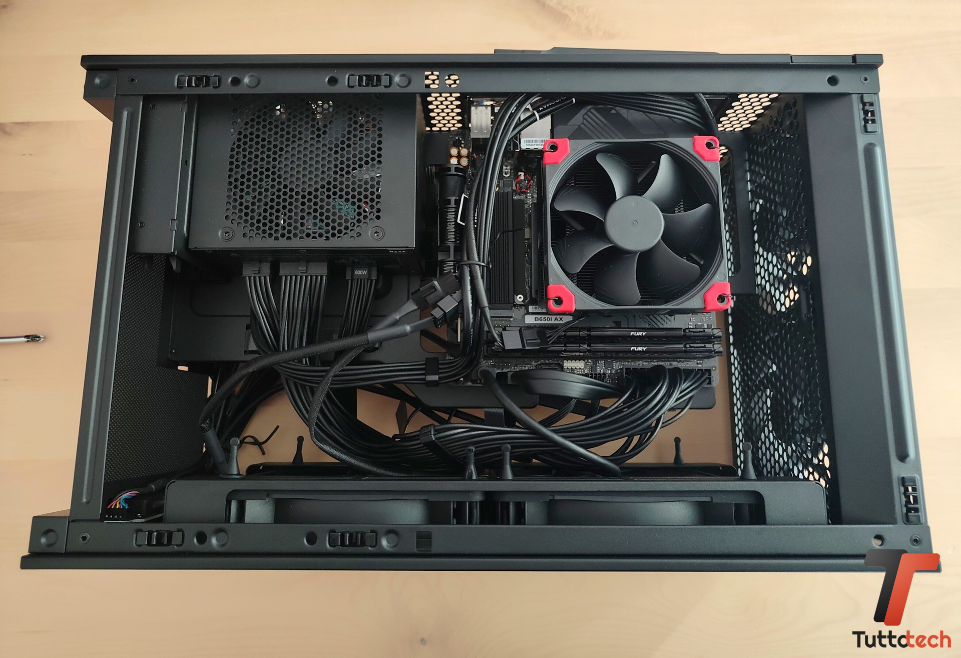 Le Build di TuttoTech - Mini ITX Gaming-tt-12