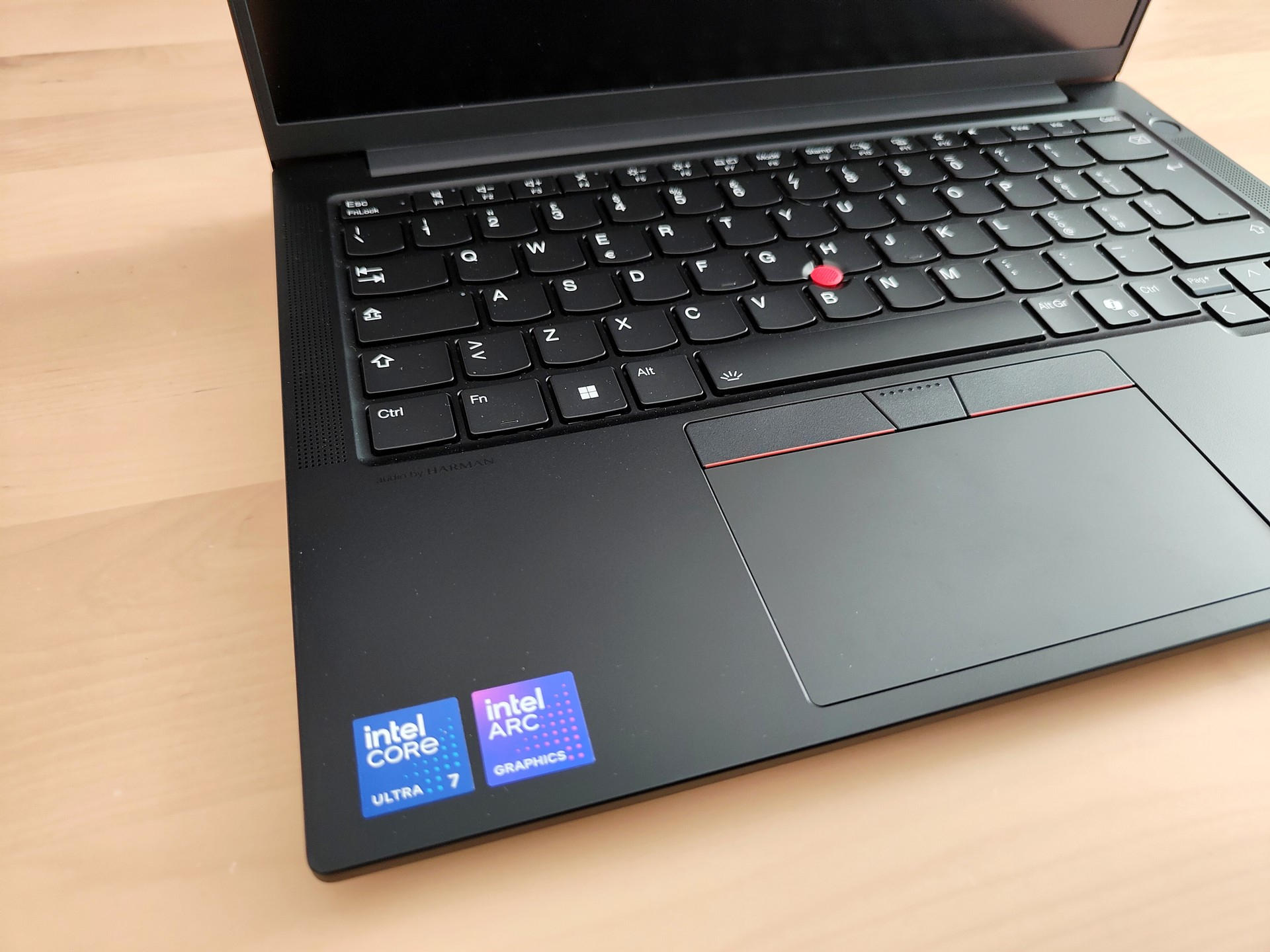 Lenovo ThinkPad E14 Gen 7-tt-10