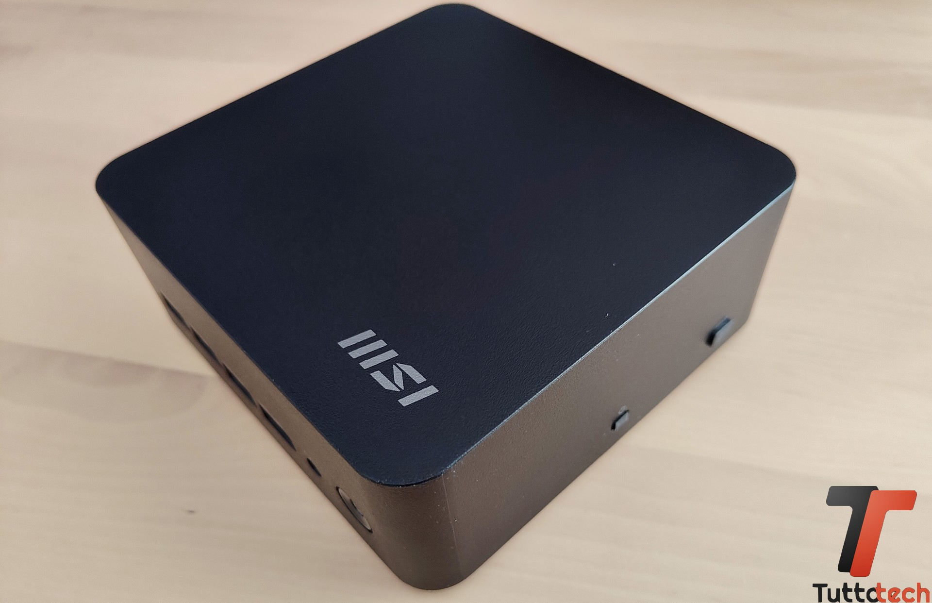 MSI Cubi Z AI 8M-tt-5