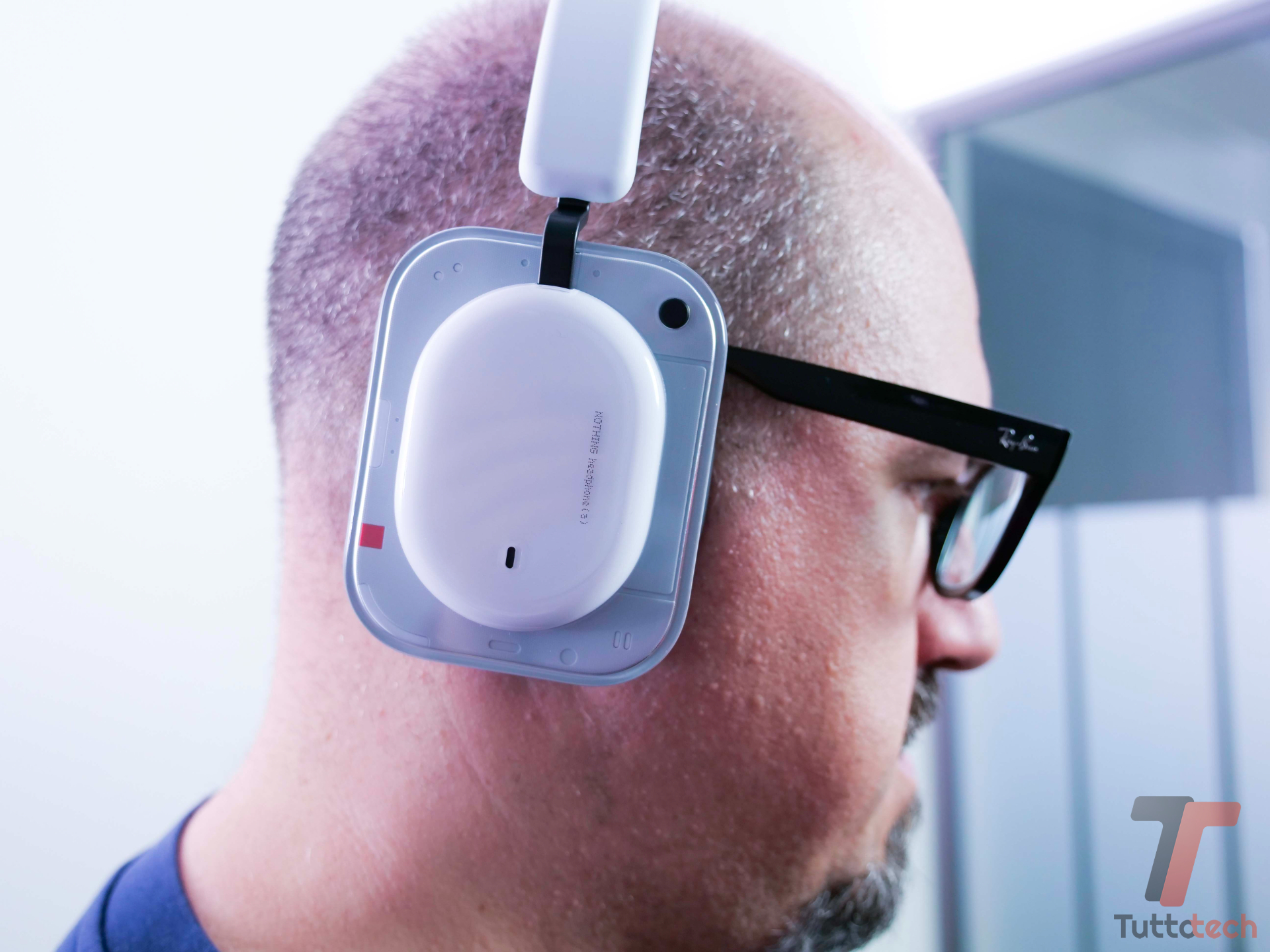 Recensione Nothing Headphone (a): le cuffie over ear accessibili a tutti 38