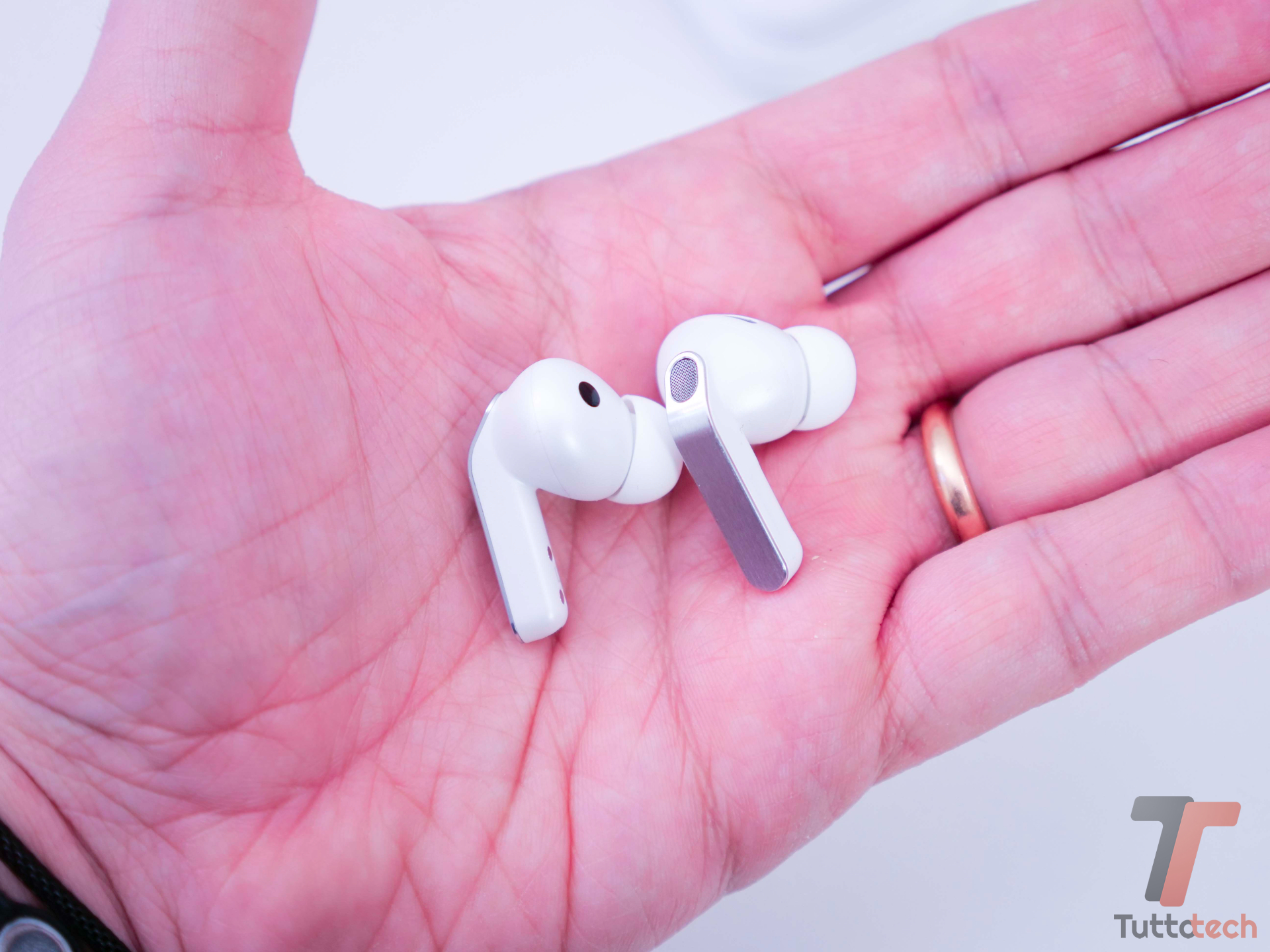 Recensione Samsung Galaxy Buds4 Pro: il suono che convince, l'ecosistema che divide 13