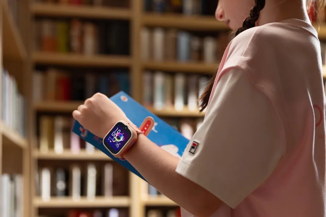 TCL amplia la gamma per l'Italia tra TV SQD-Mini LED, monitor gaming e smartphone NXTPAPER 14