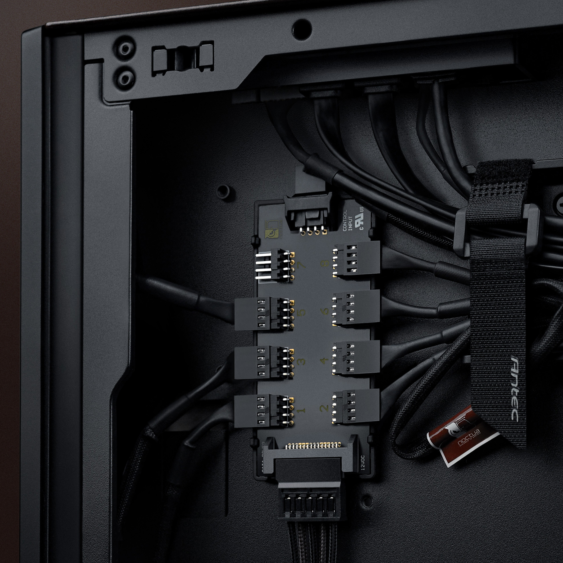 Antec e Noctua lanciano Flux Pro Noctua Edition: il case perfetto per build silenziose 8
