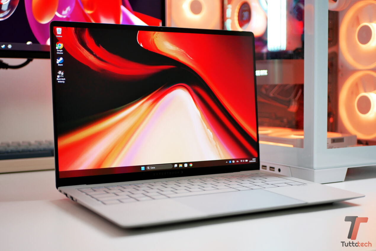 Recensione ASUS ExpertBook Ultra: la vera sorpresa tra i notebook con Intel Core Panther Lake