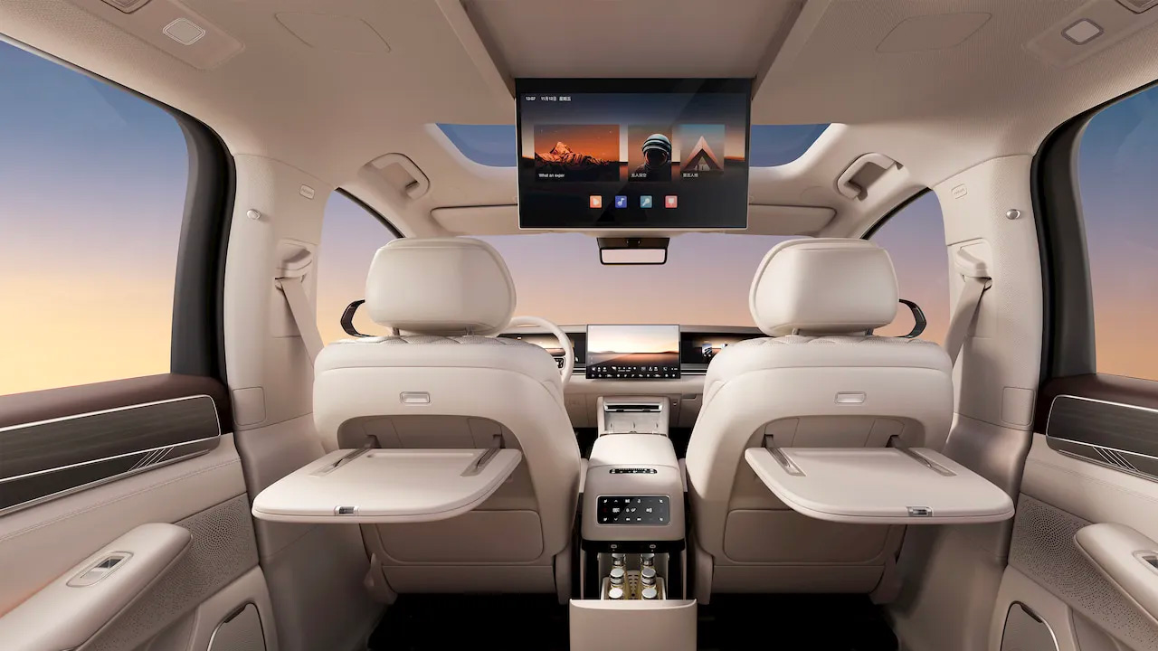 Il SUV elettrico BYD Great Tang si mostra in alcune foto 12