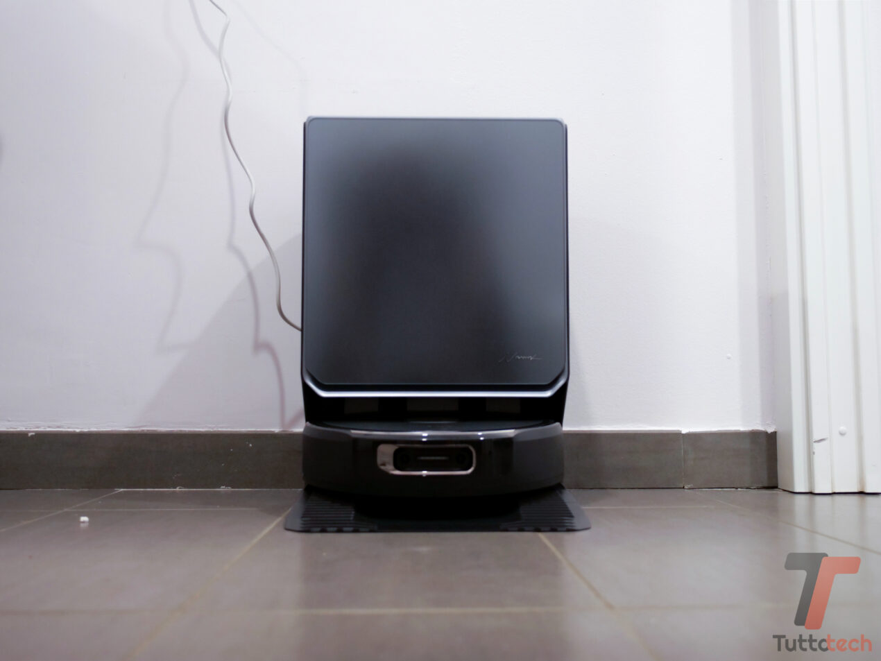 Recensione Narwal Flow 2: silenzioso, pulisce benissimo e profuma la casa grazie al lavaggio con acqua calda