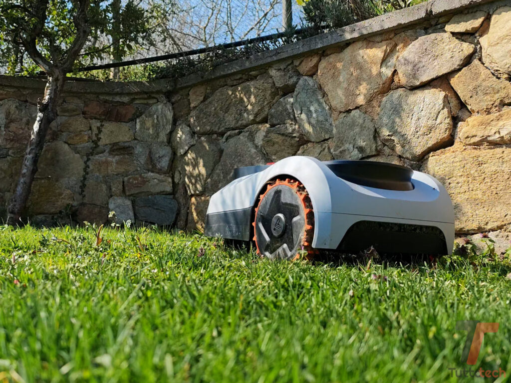 Recensione Navimow i208 LiDAR: il robot tagliaerba di Segway che fa tutto da solo 18