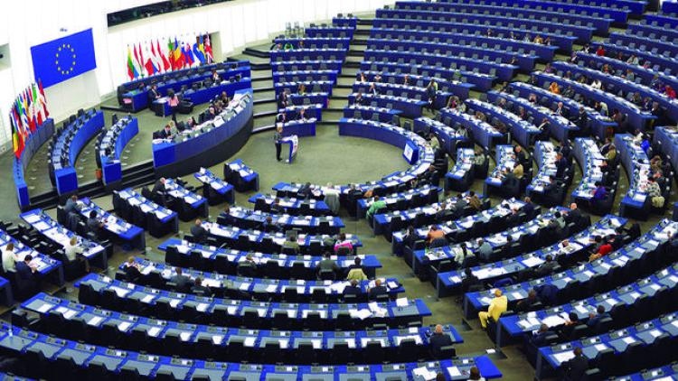 Stop alla scansione dei contenuti online: il Parlamento Europeo si divide tra privacy e sicurezza