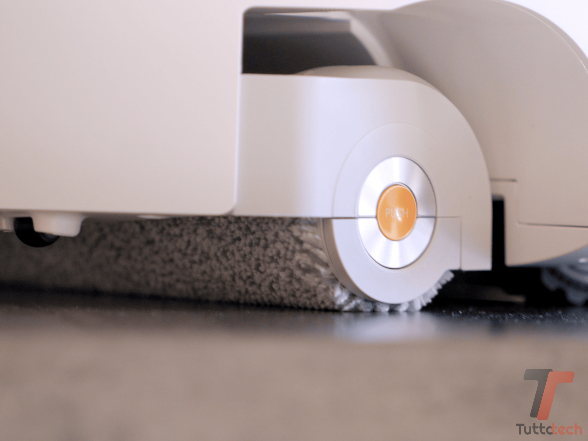 Recensione Roborock Qrevo Curv 2 FlowX: pulizia di livello, buona la prima col rullo per Roborock 13