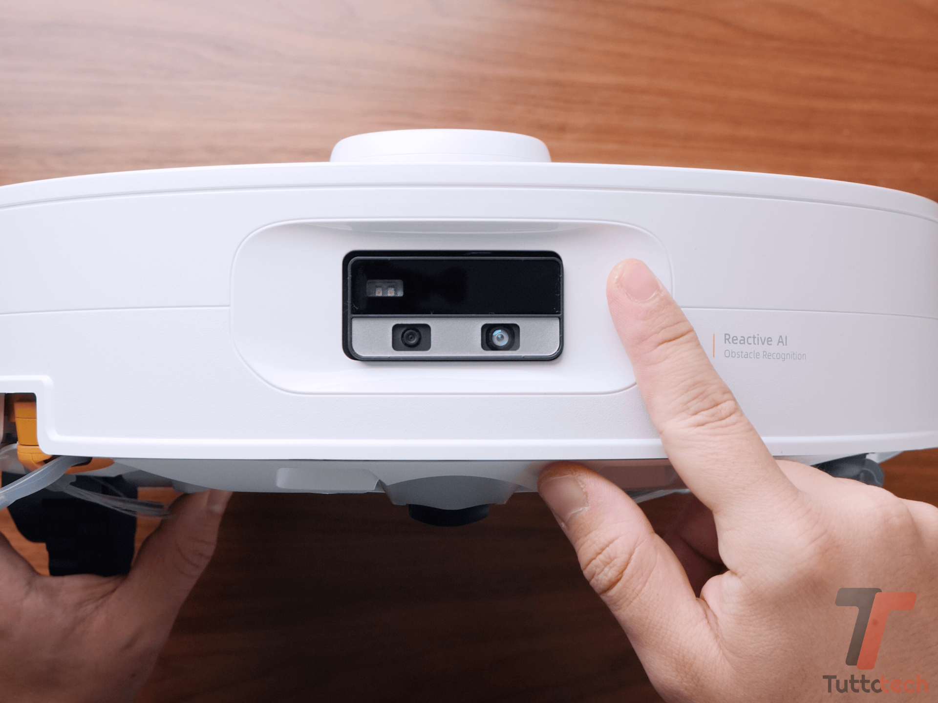 Recensione Roborock Qrevo Curv 2 FlowX: pulizia di livello, buona la prima col rullo per Roborock 14