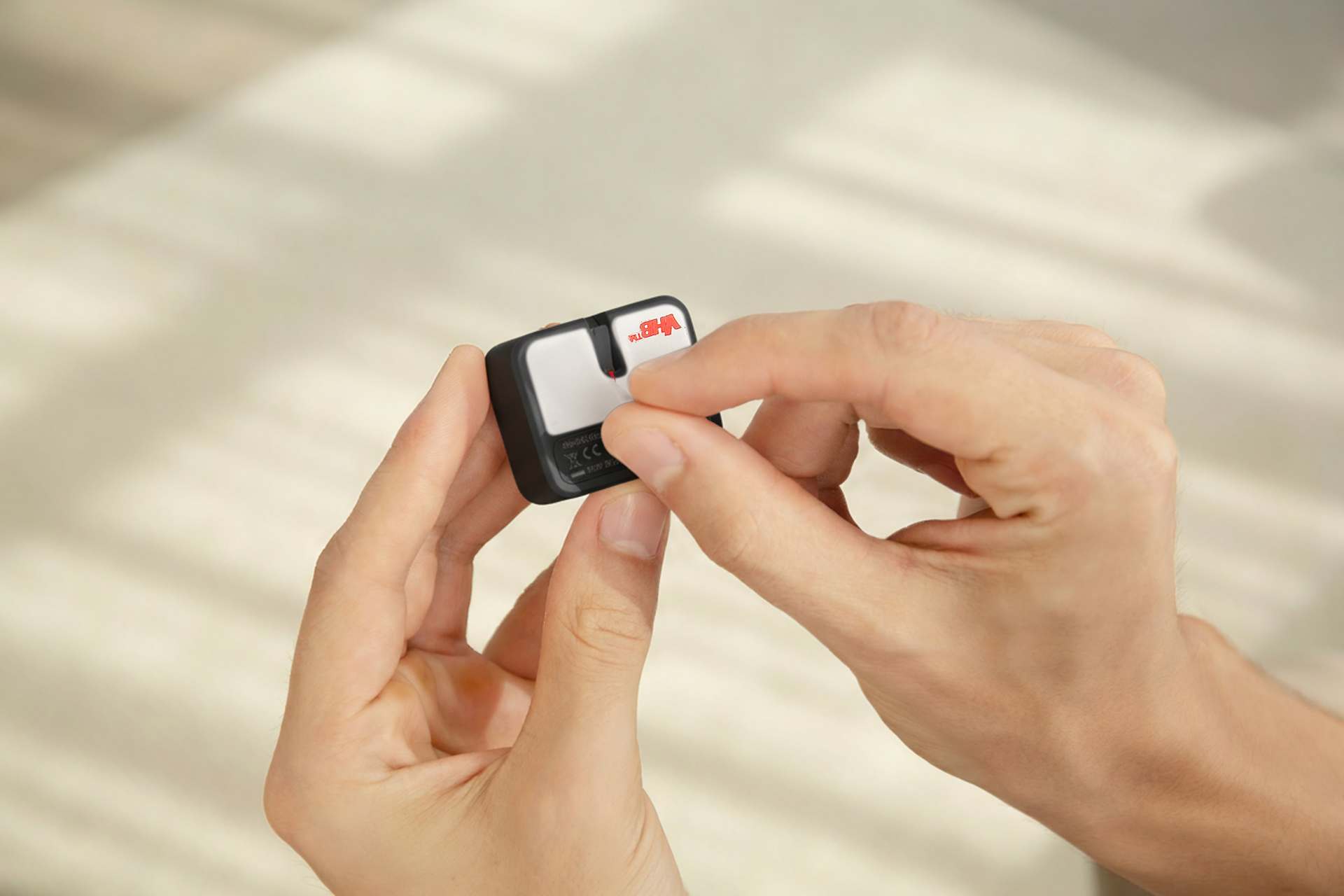 Il piccolo robot che preme i pulsanti al posto vostro: SwitchBot rilancia il suo cult con batteria ricaricabile 6