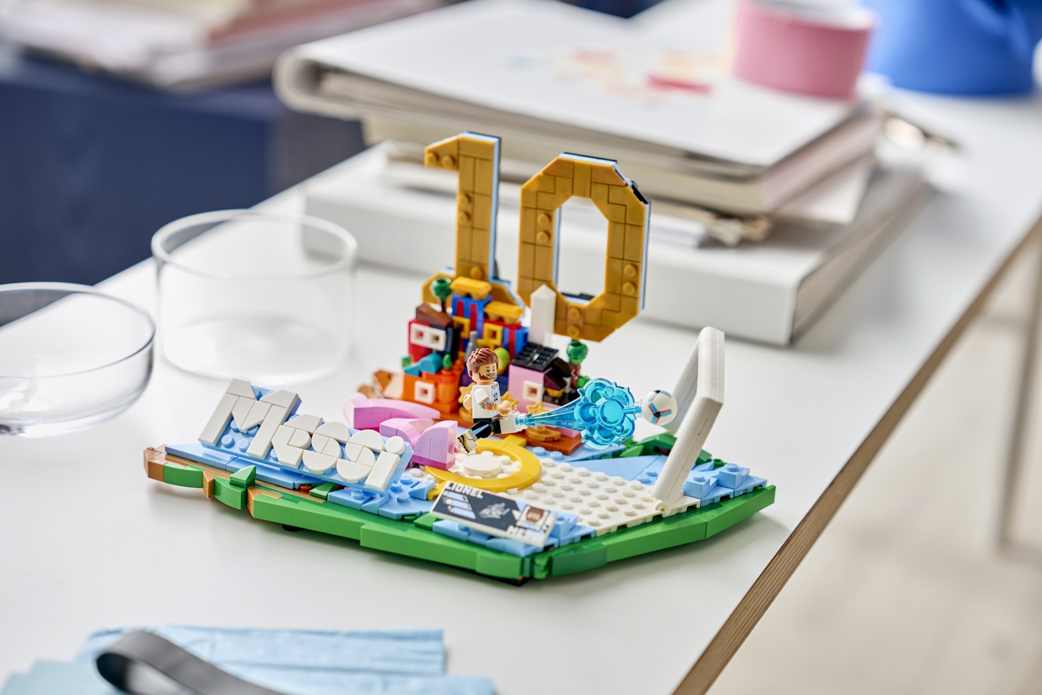 LEGO celebra la magia del calcio con i set di CR7, Messi, Mbappé e Vini Jr. 9