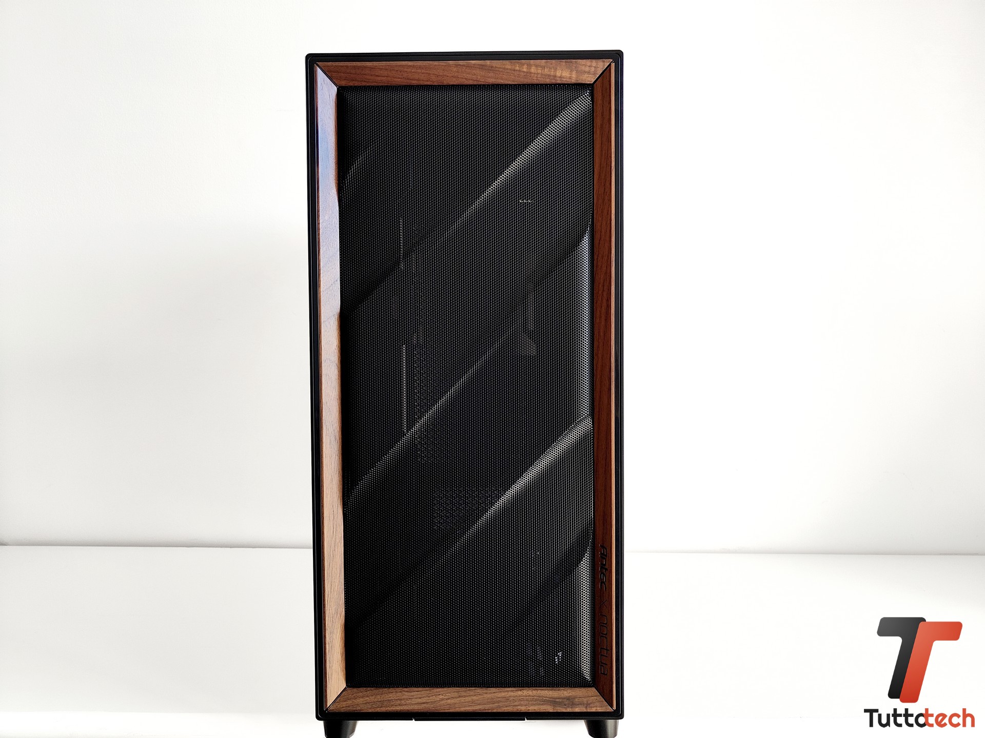 Antec Flux Pro Noctua Edition-tt-22