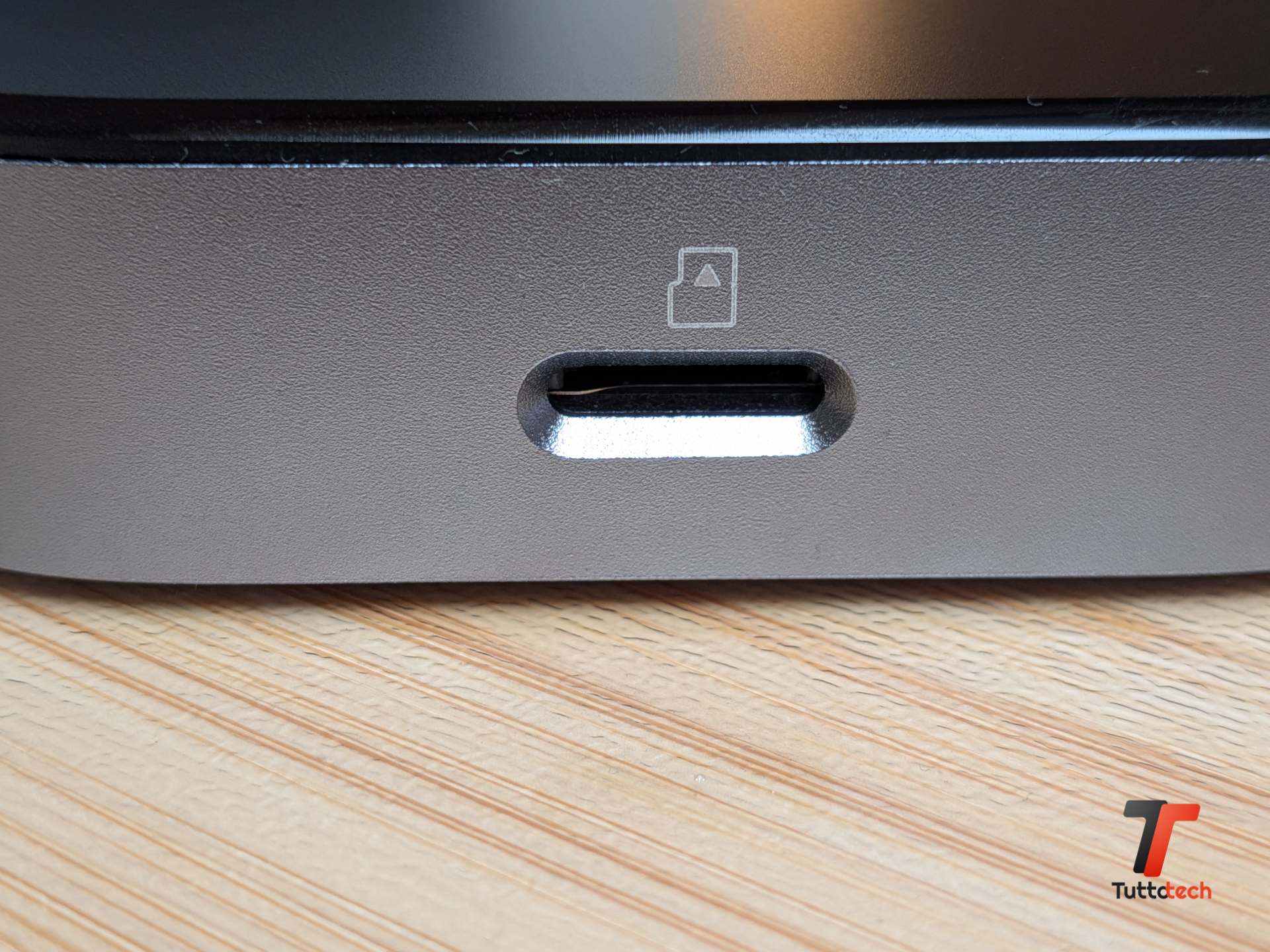 Recensione SwitchBot AI Hub, l'hub definitivo per la smart home 5